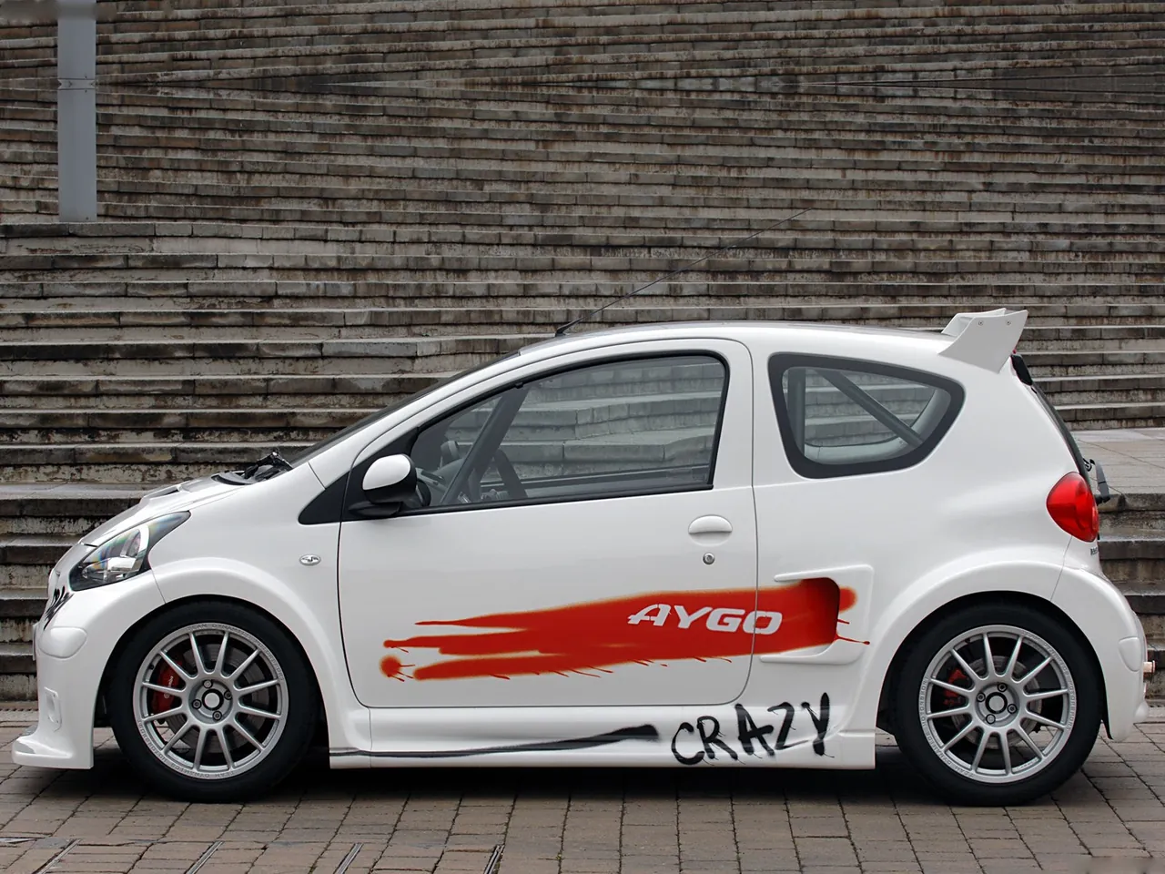 Toyota Aygo Crazy Concept (2008) - Side Profile