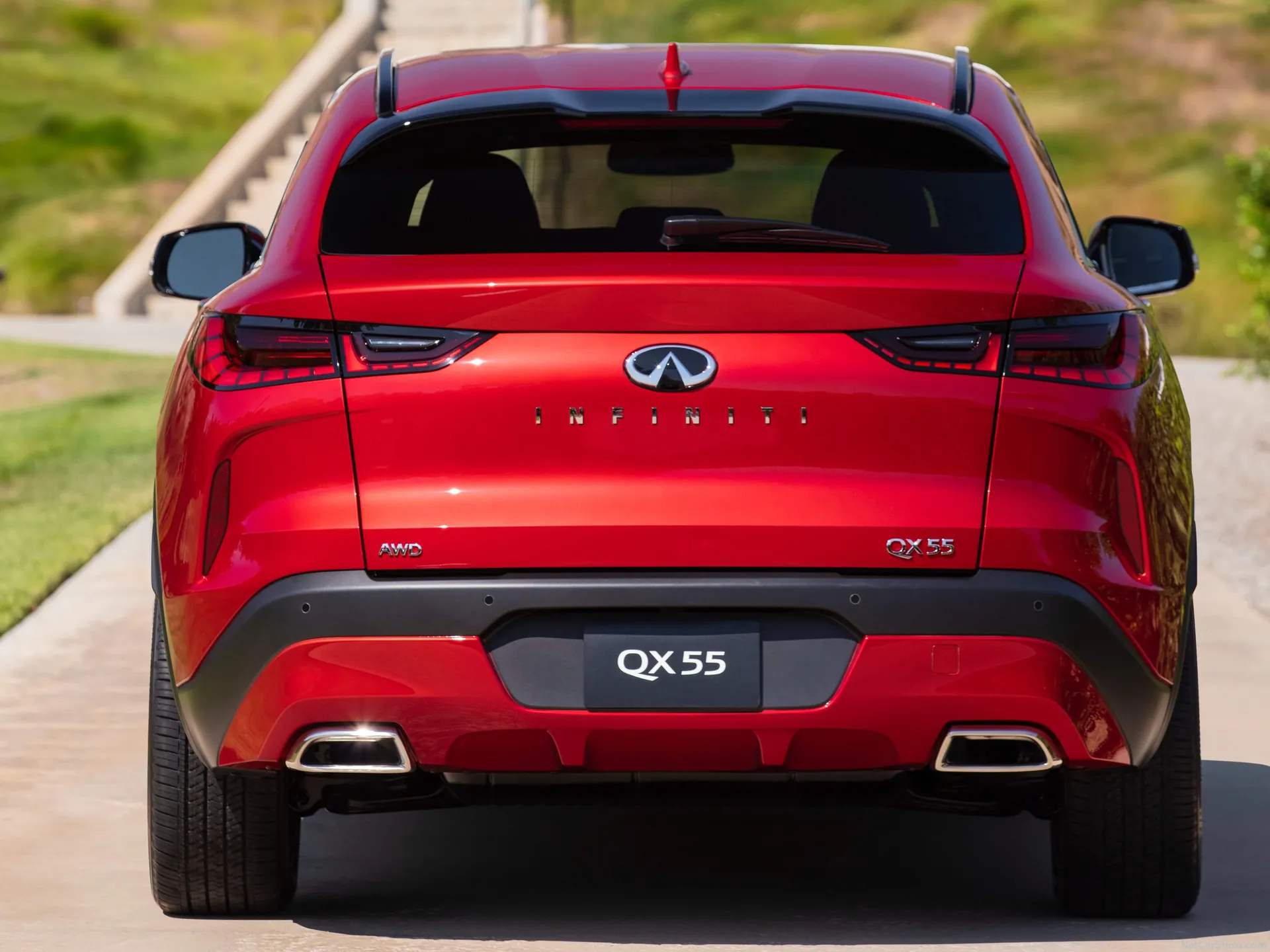 Infiniti QX55 (2022) – zezadu