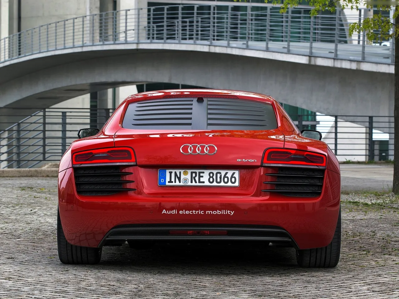 Audi R8 e-tron Concept (2013) – zezadu