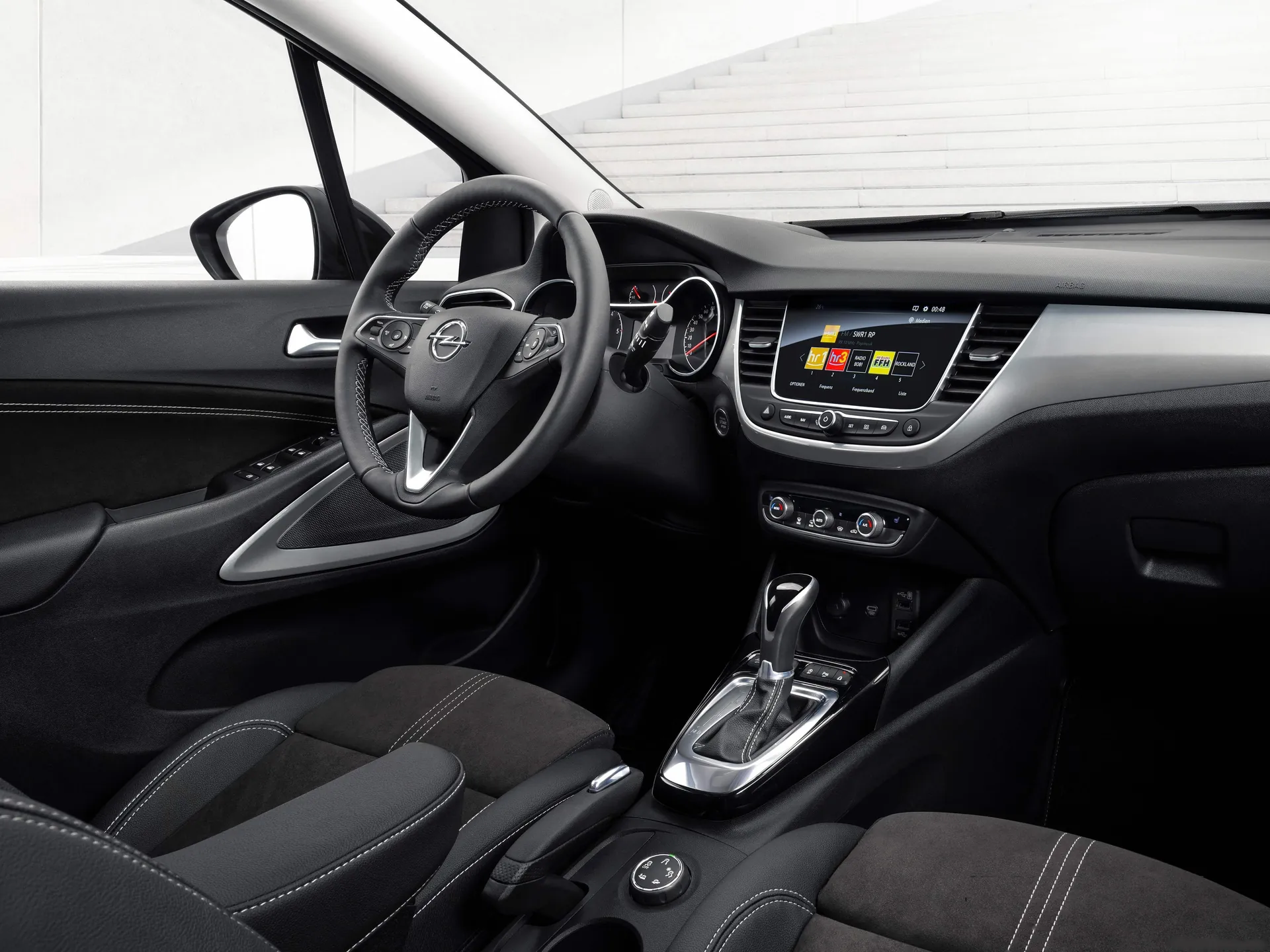 Opel Crossland (2021) – interiér