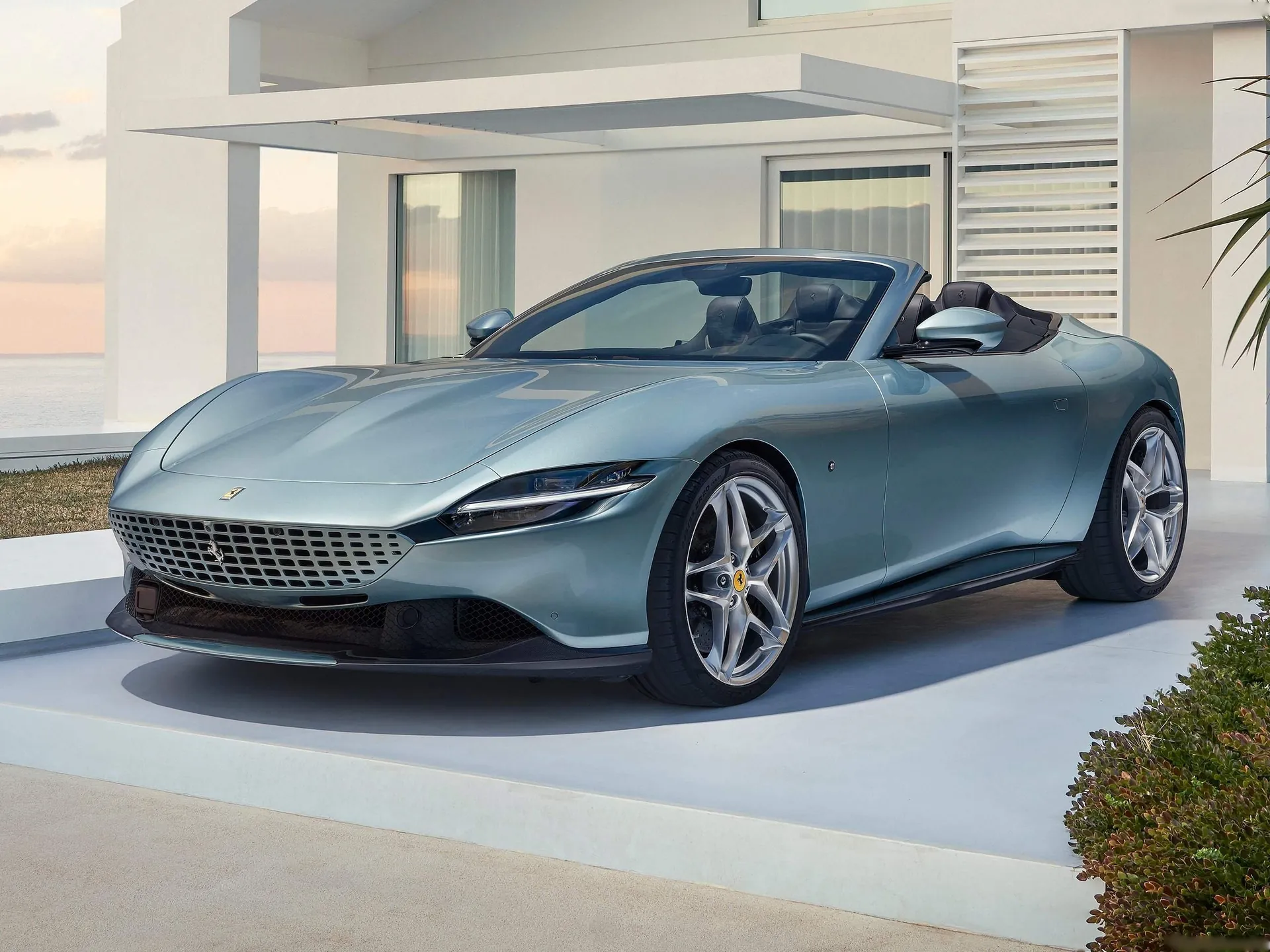Ferrari Roma Spider (2024)