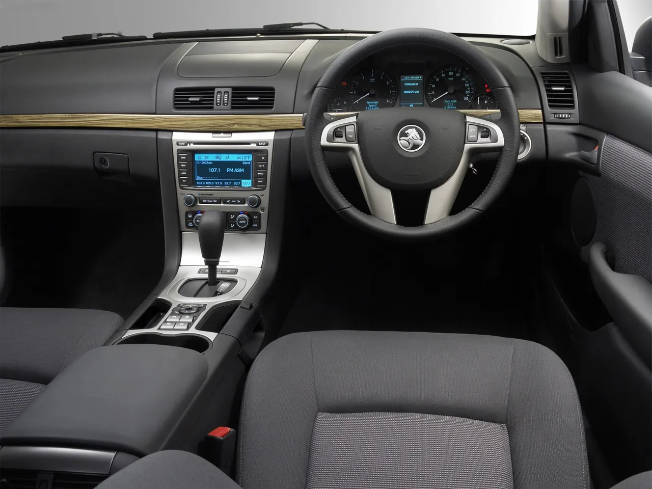 Holden VE Commodore Berlina (2006) – interiér