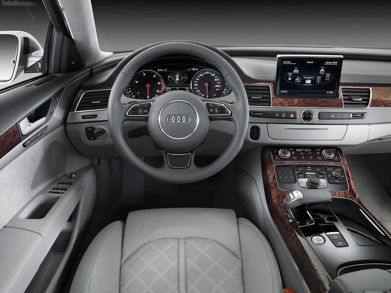 Audi A8 (2011) – interiér