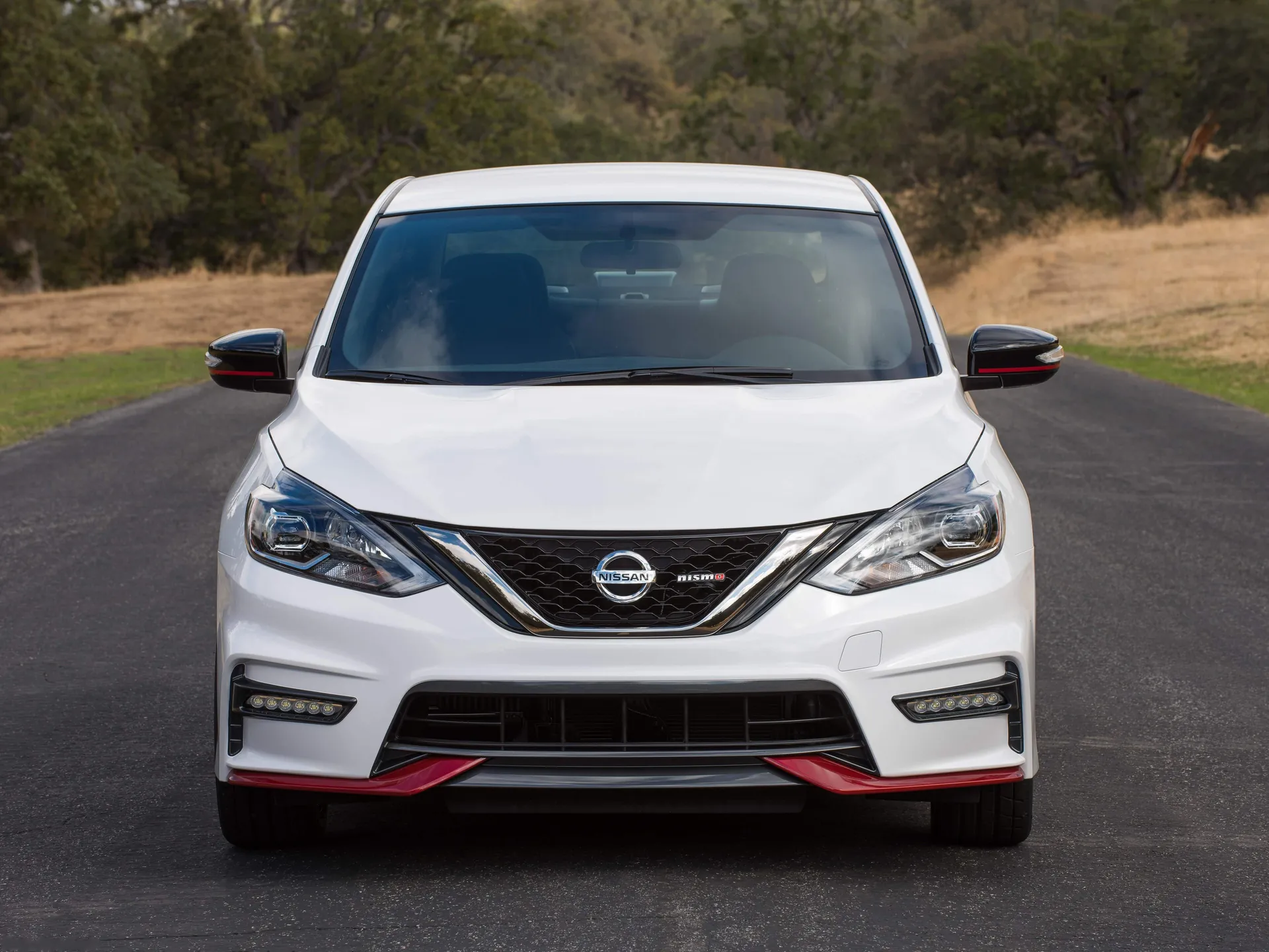 Nissan Sentra Nismo (2017) – zepředu