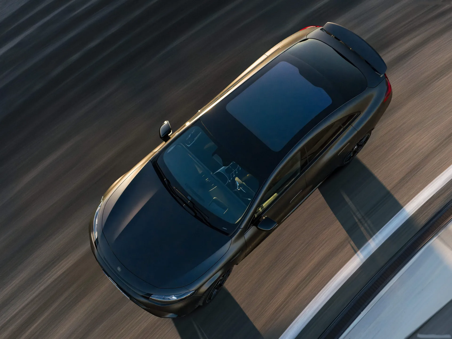 Mercedes-Benz CLA45 AMG 4Matic (2027) – pohled shora