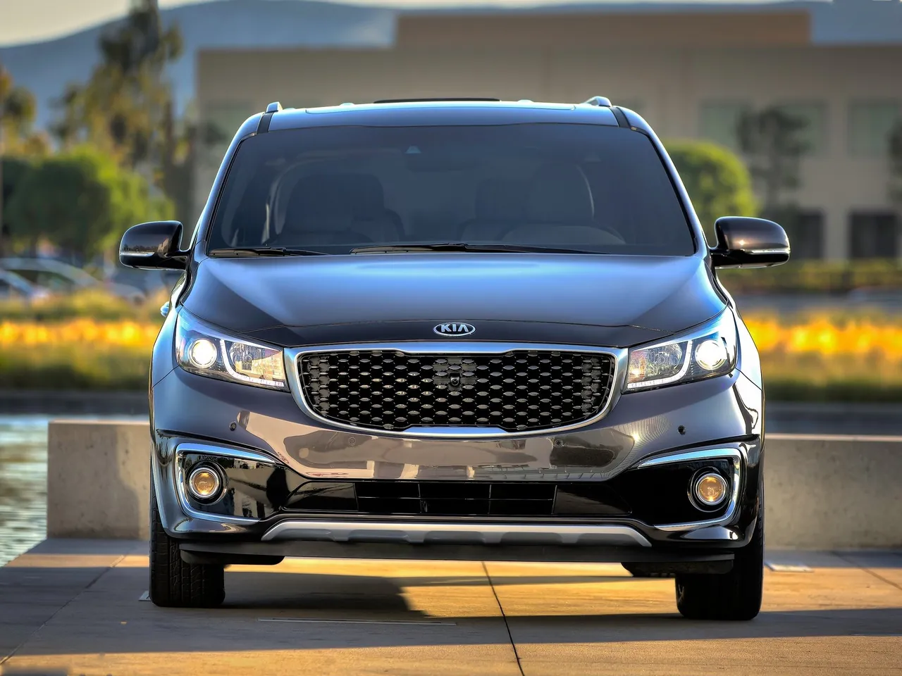 Kia Sedona (2015) – zepředu