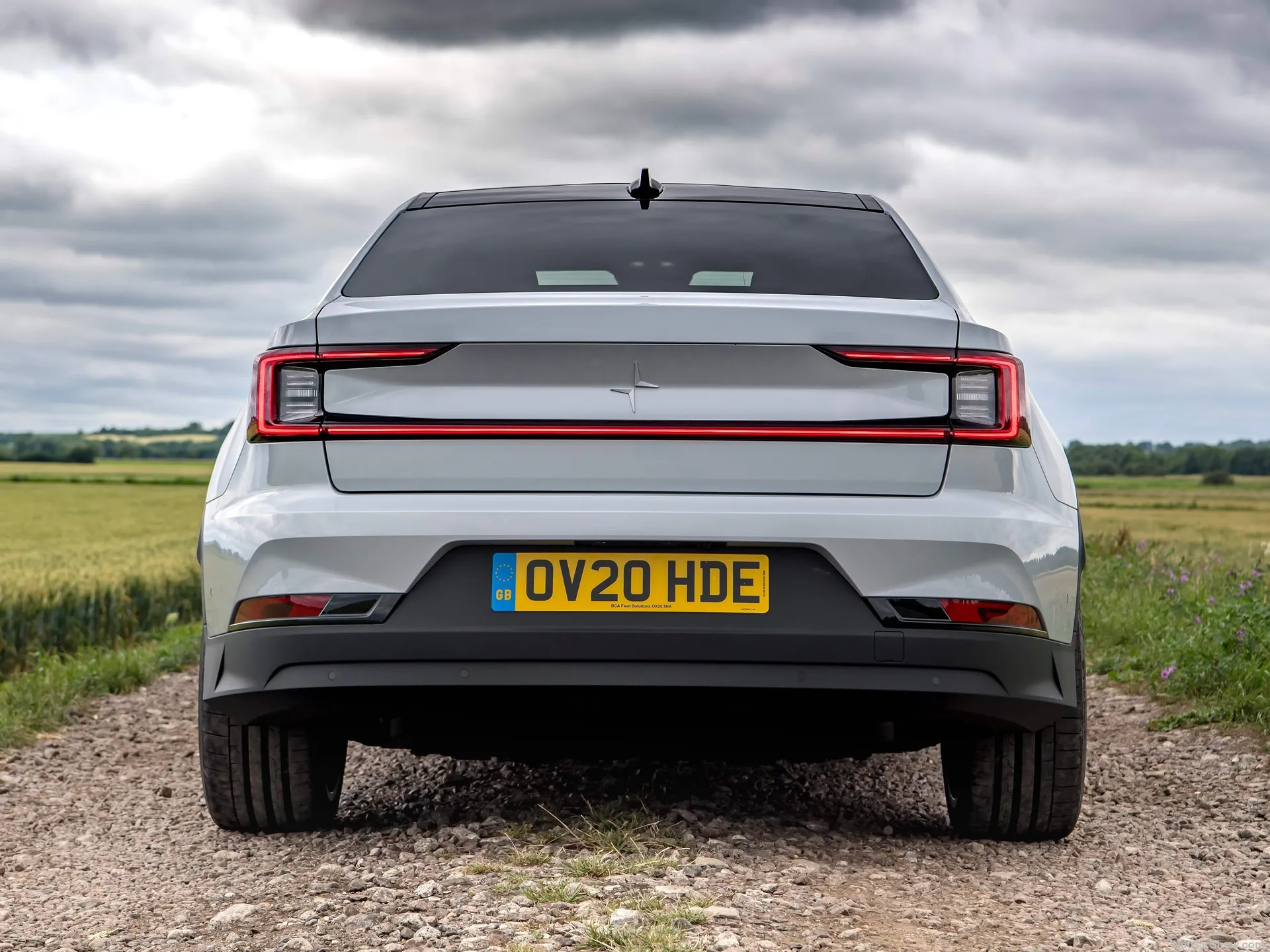 Polestar 2 (2020) – zezadu