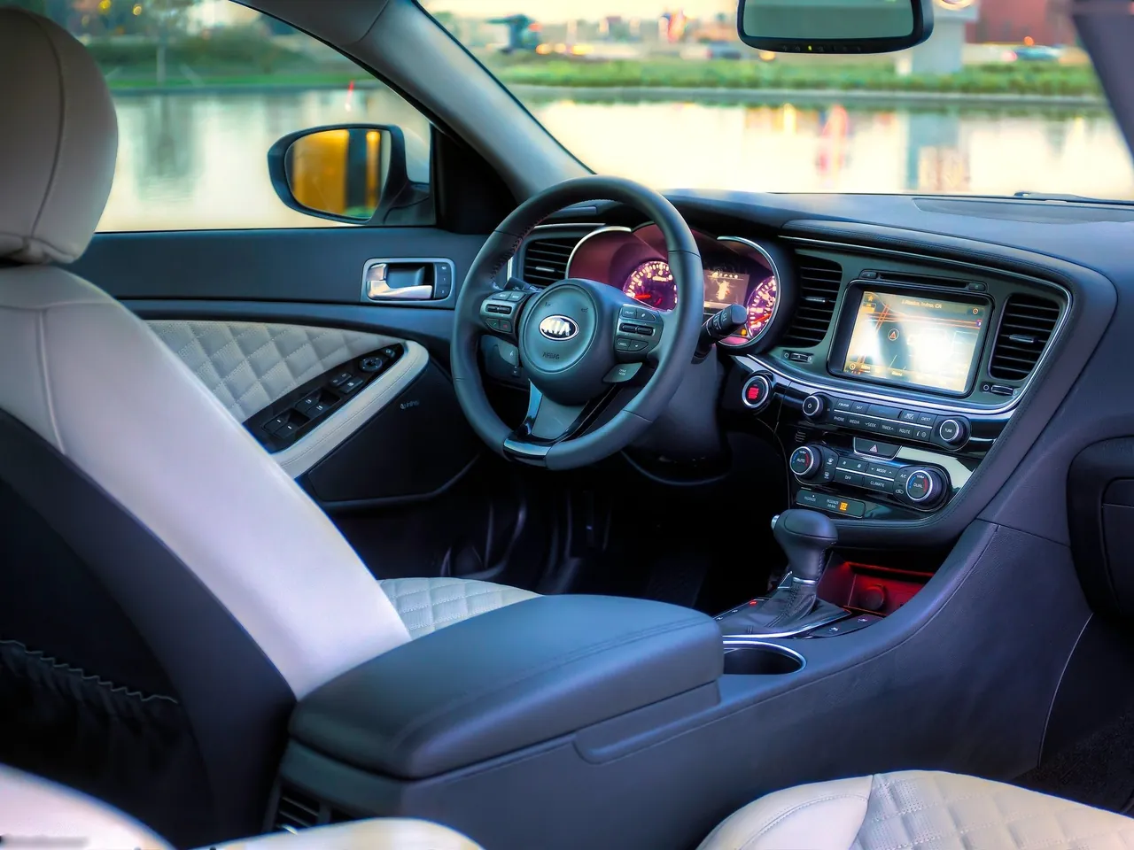Kia Optima (2014) – interiér