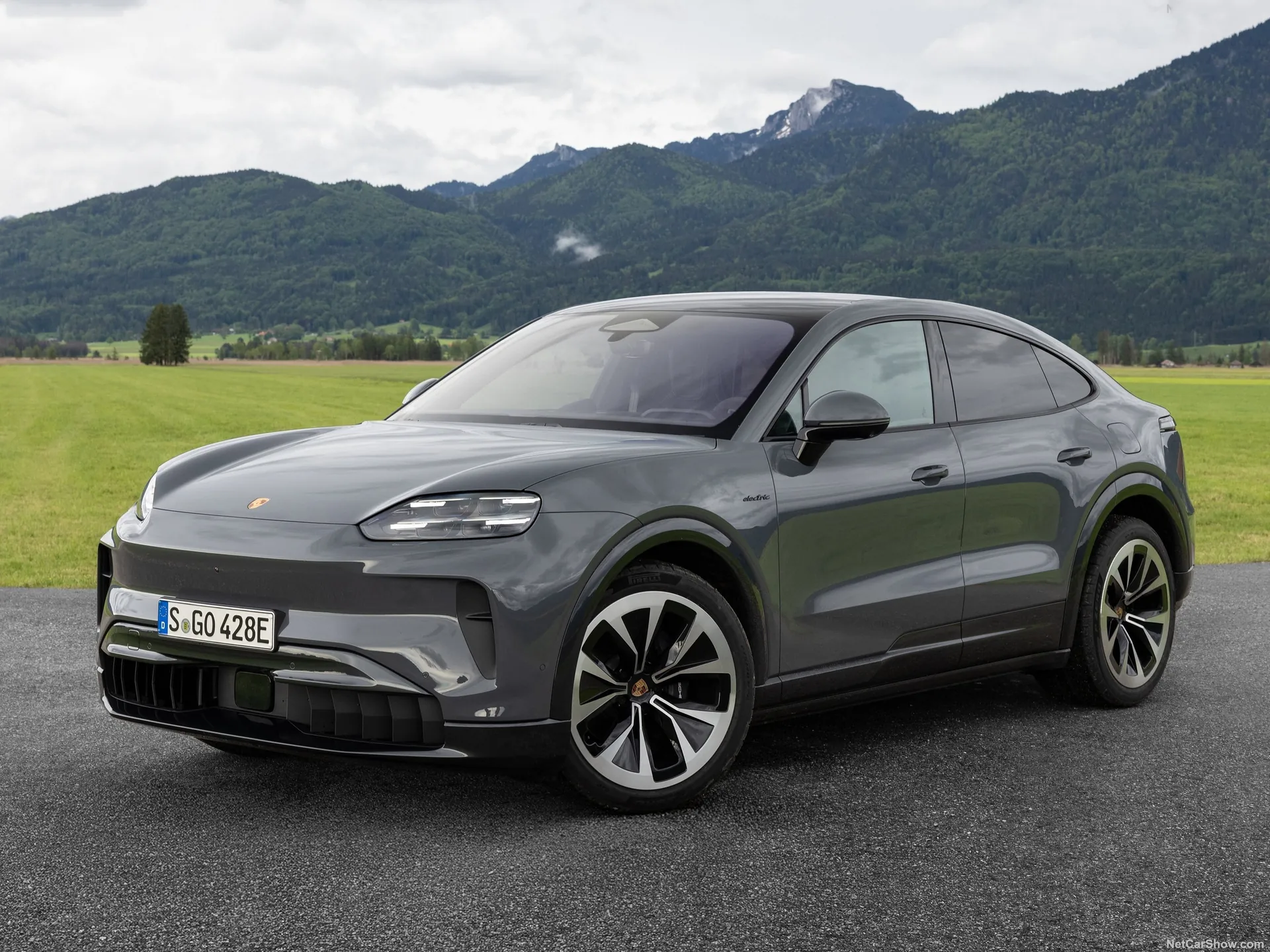 Porsche Cayenne Coupe Electric (2027)