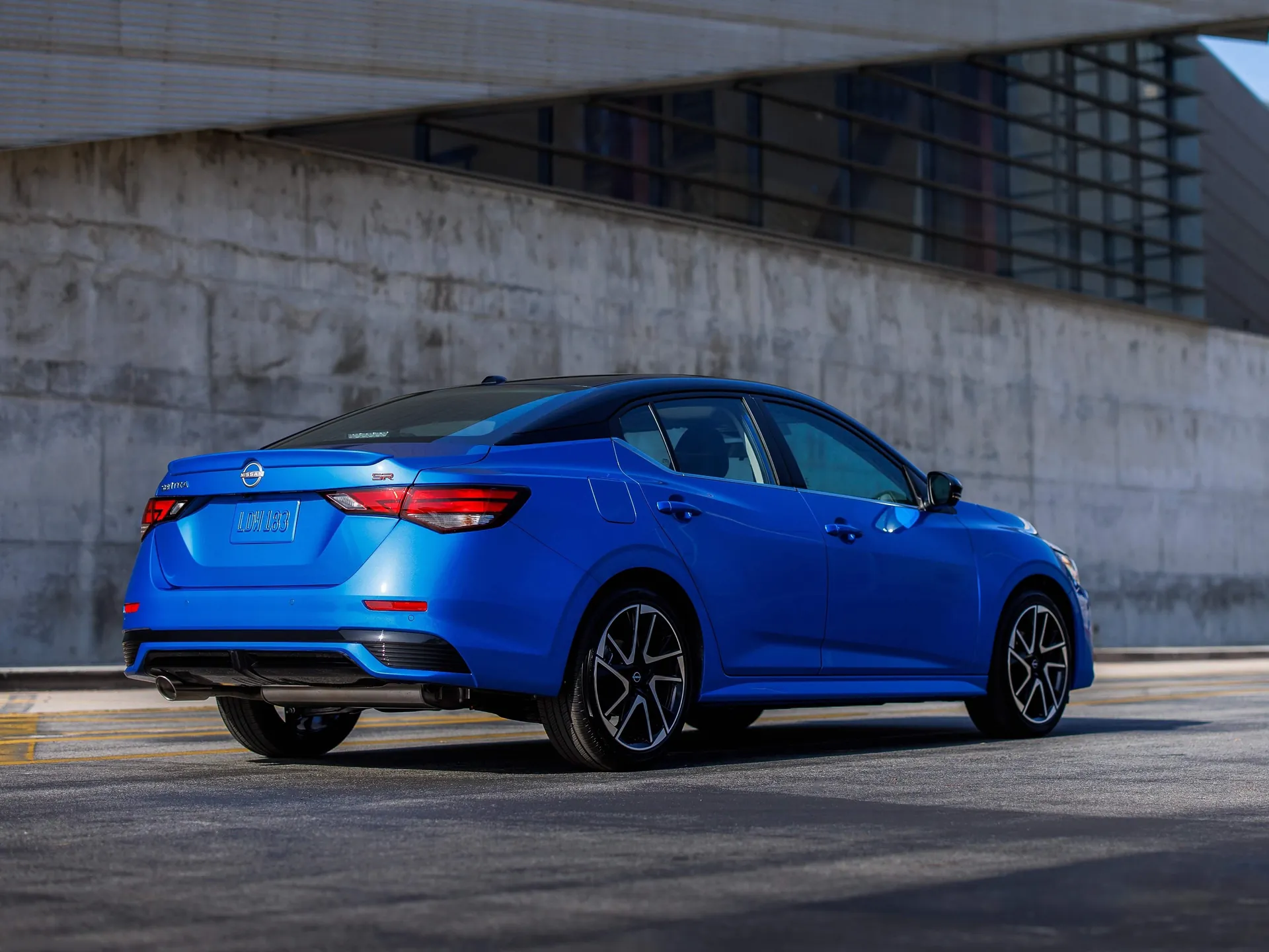 Nissan Sentra (2024) – zadní tříčtvrteční pohled