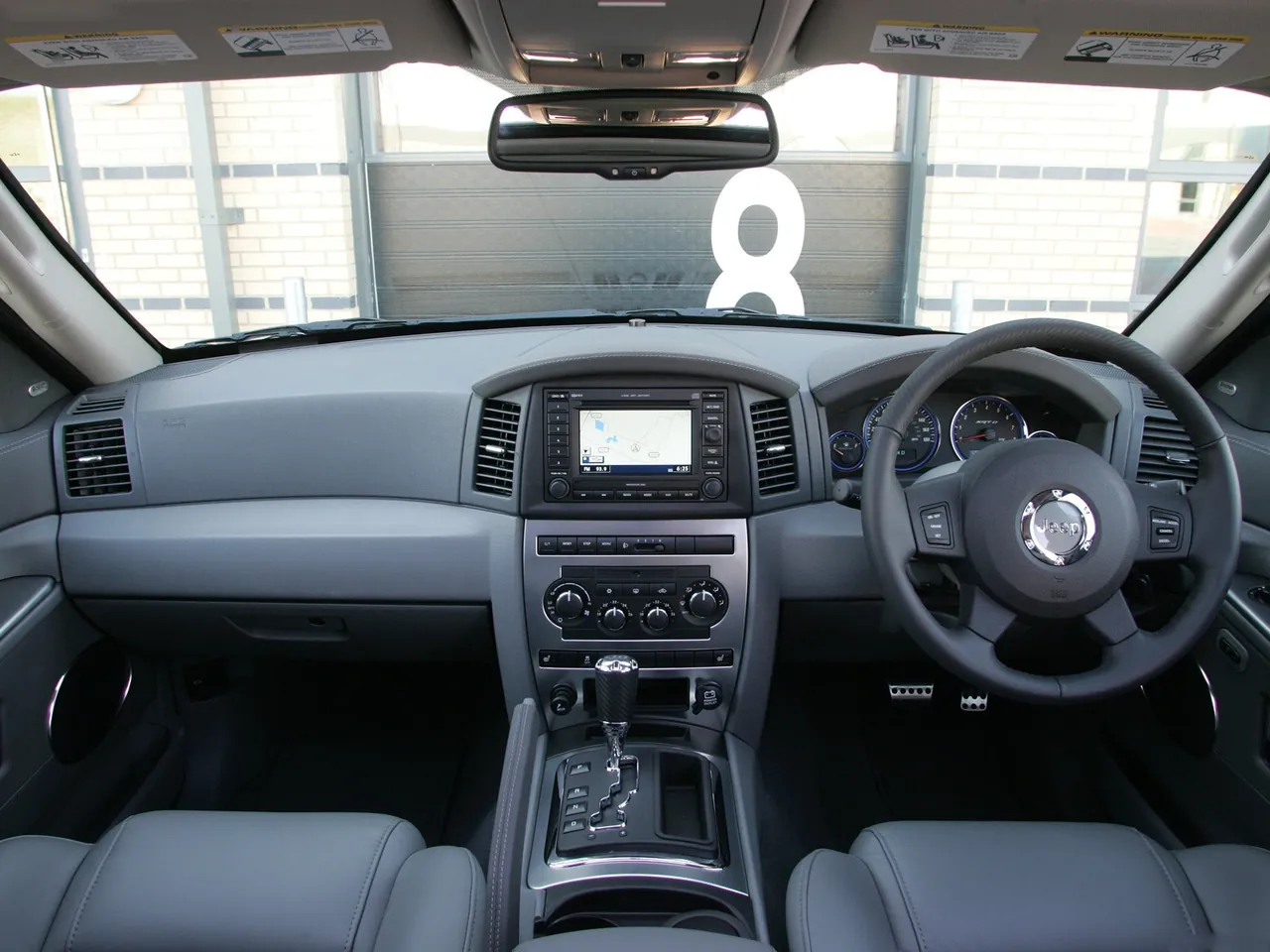 Jeep Grand Cherokee SRT-8 [UK] (2007) - Interior