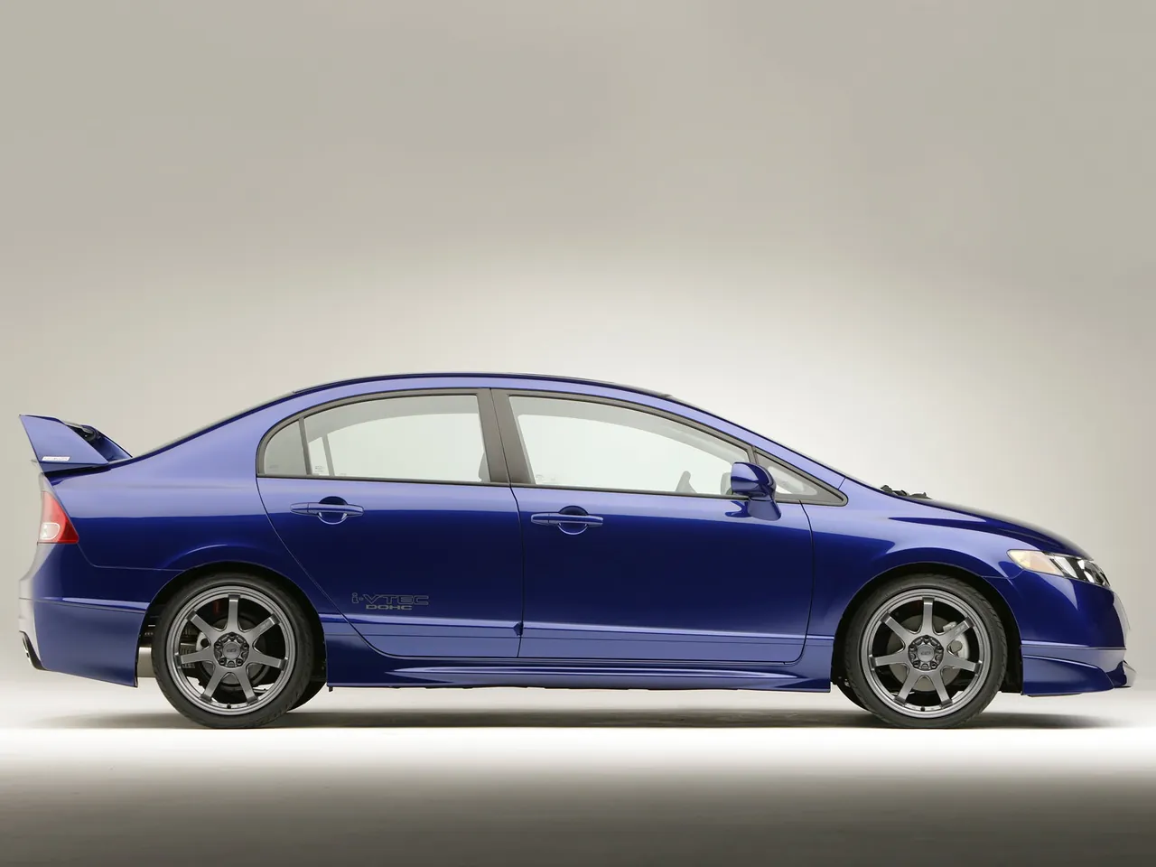 Honda Civic Mugen Si Sedan Prototype (2007) – boční profil