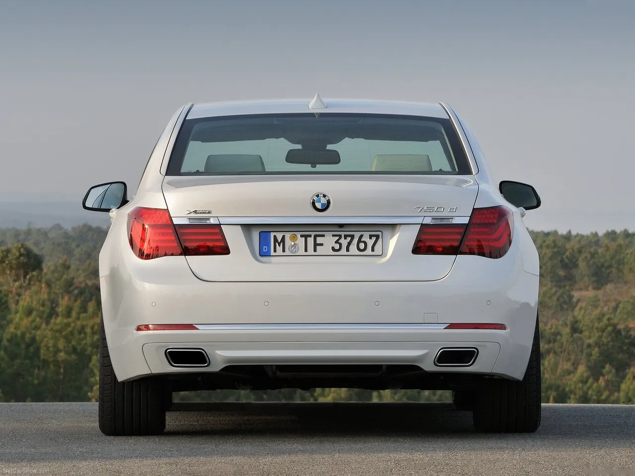 BMW 7-Series (2013) – zezadu