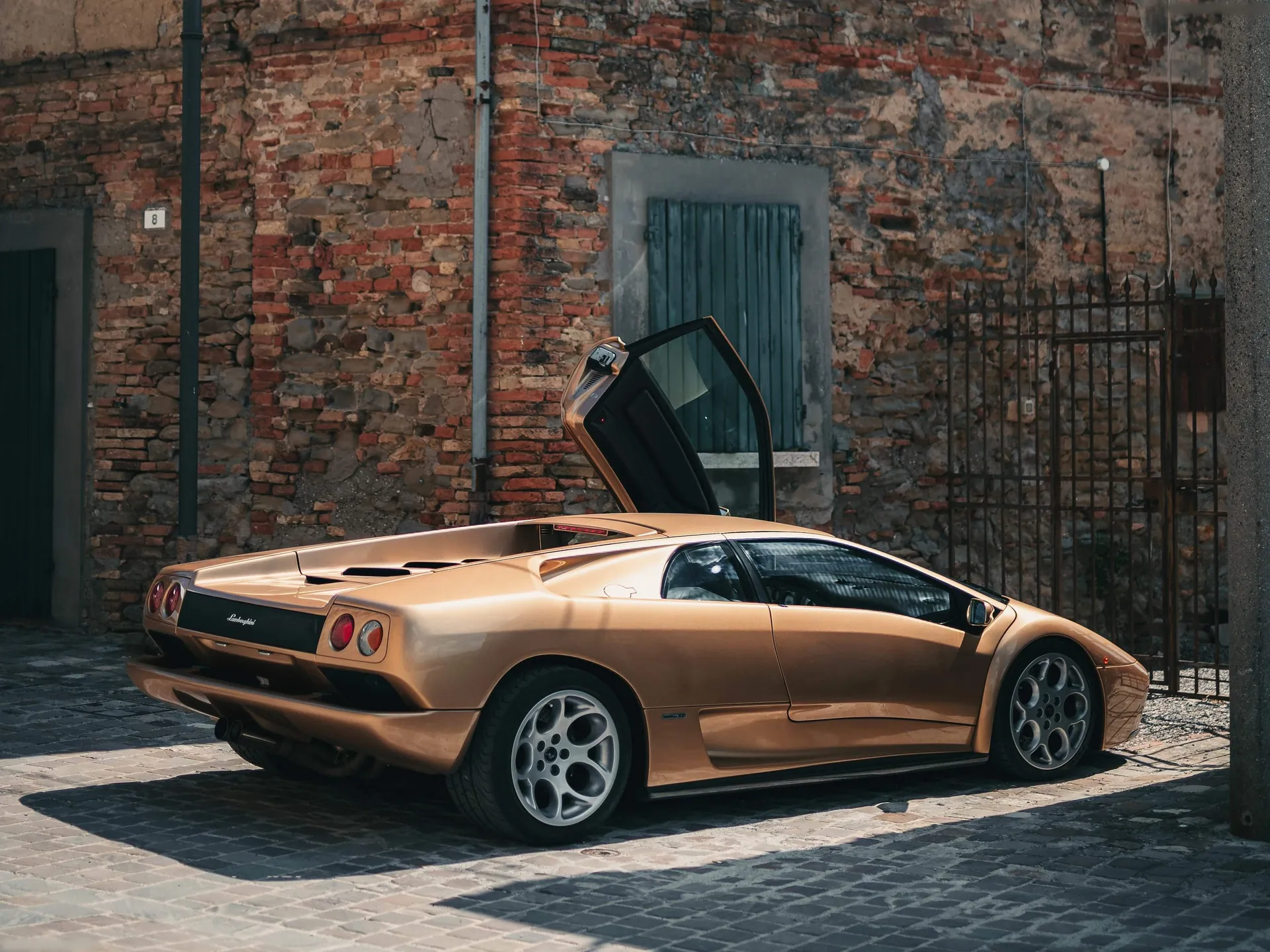 Lamborghini Diablo VT 6.0 (2000) – zadní tříčtvrteční pohled