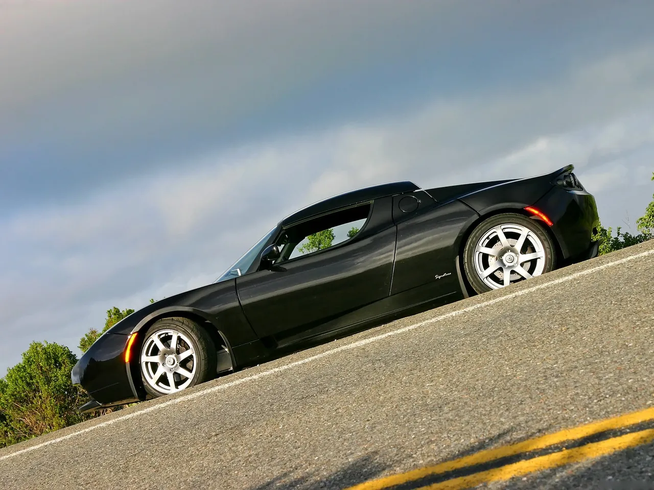 Tesla Roadster (2008) – boční profil