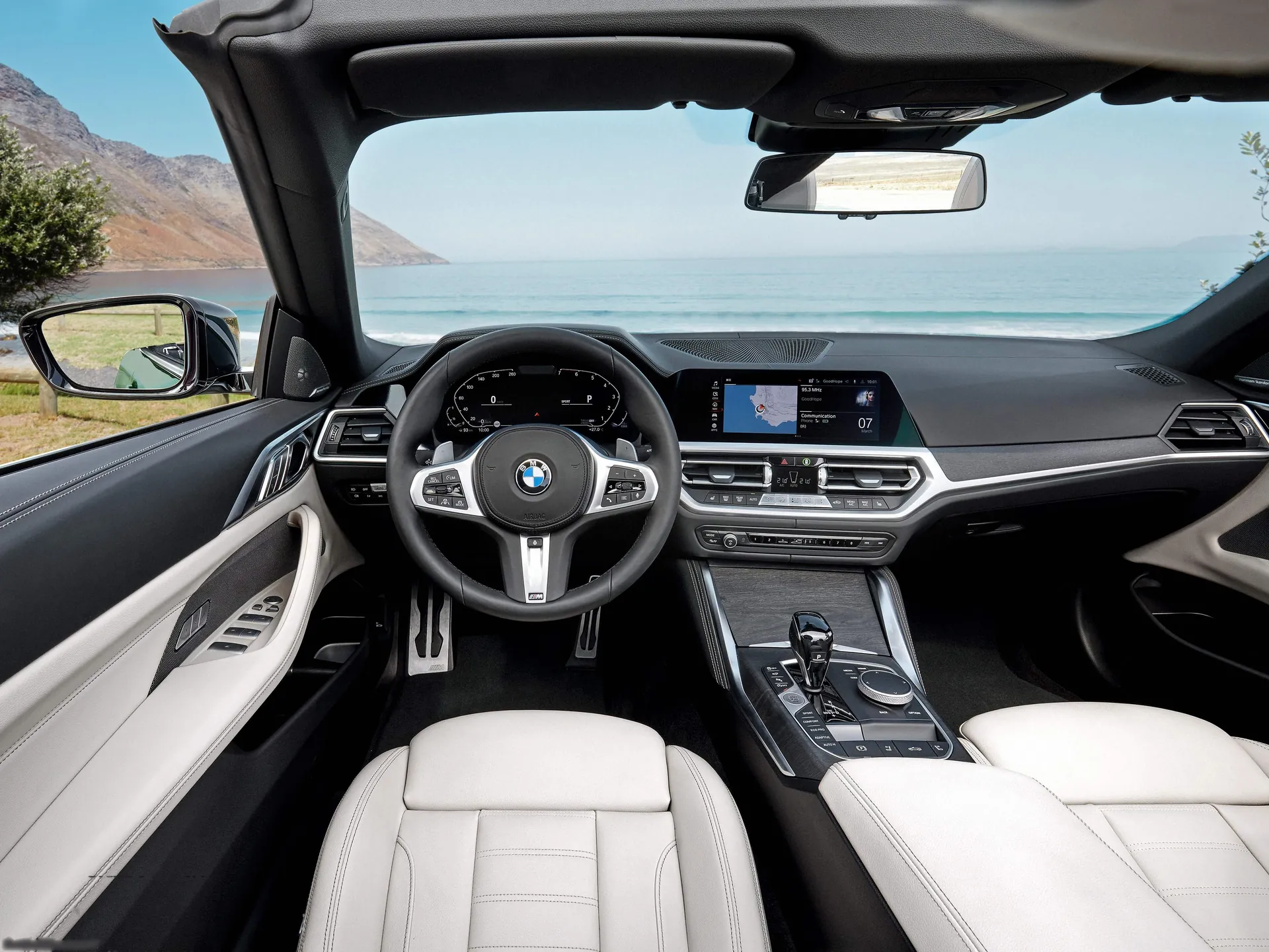 BMW 4-Series Convertible (2021) – interiér