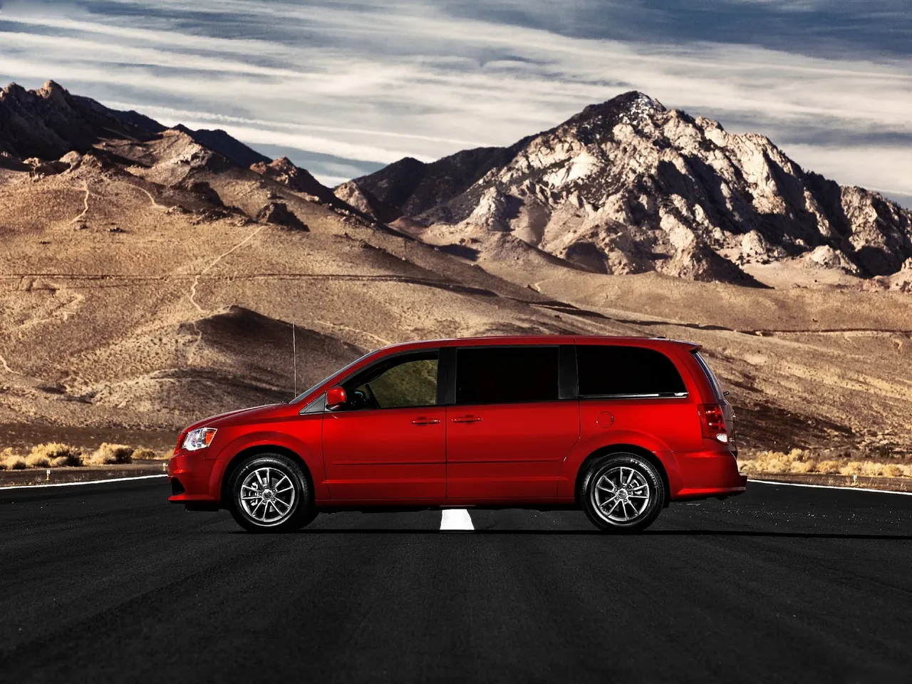 Dodge Grand Caravan RT (2011) – boční profil