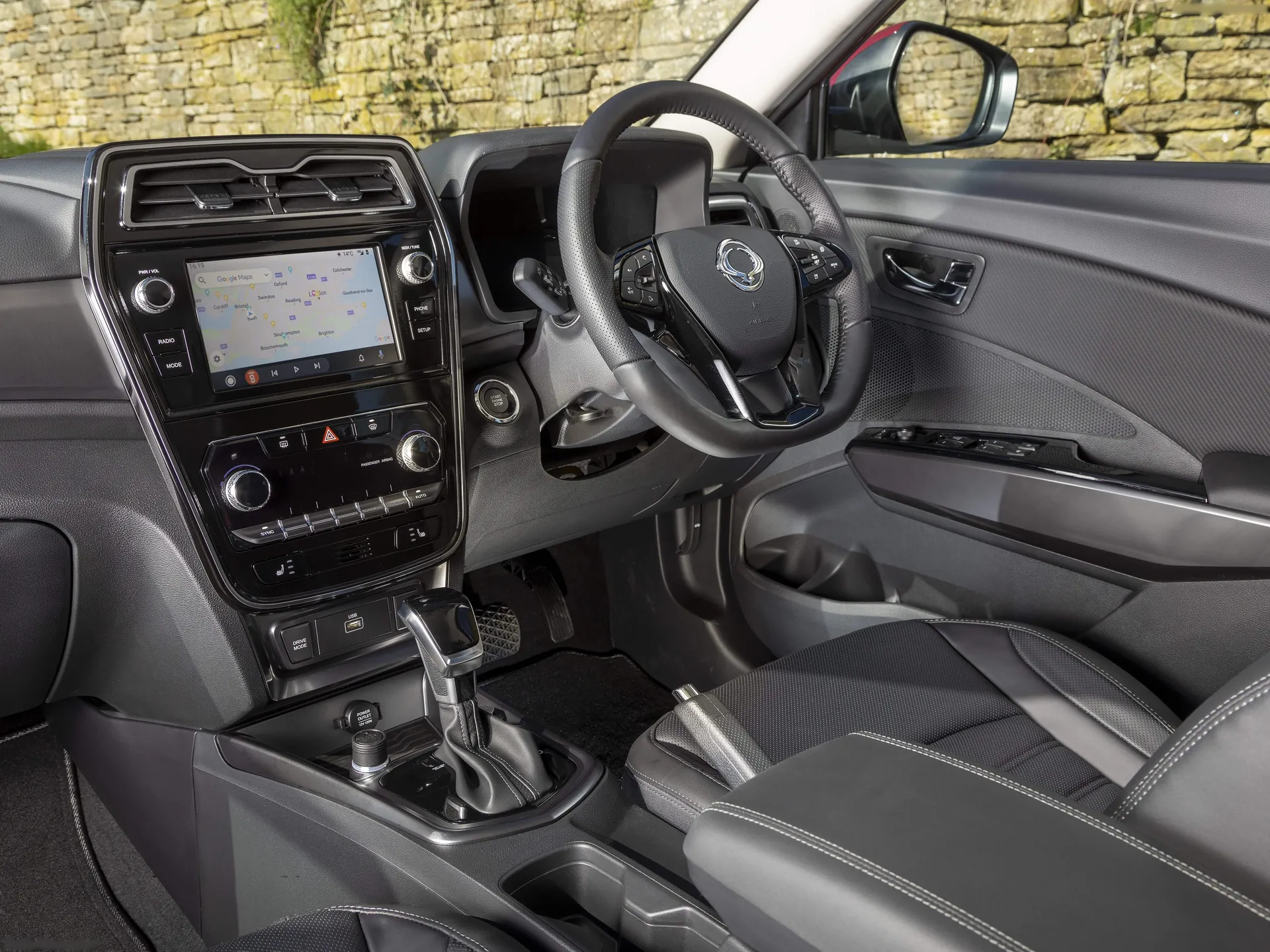 SsangYong Tivoli (2020) – interiér