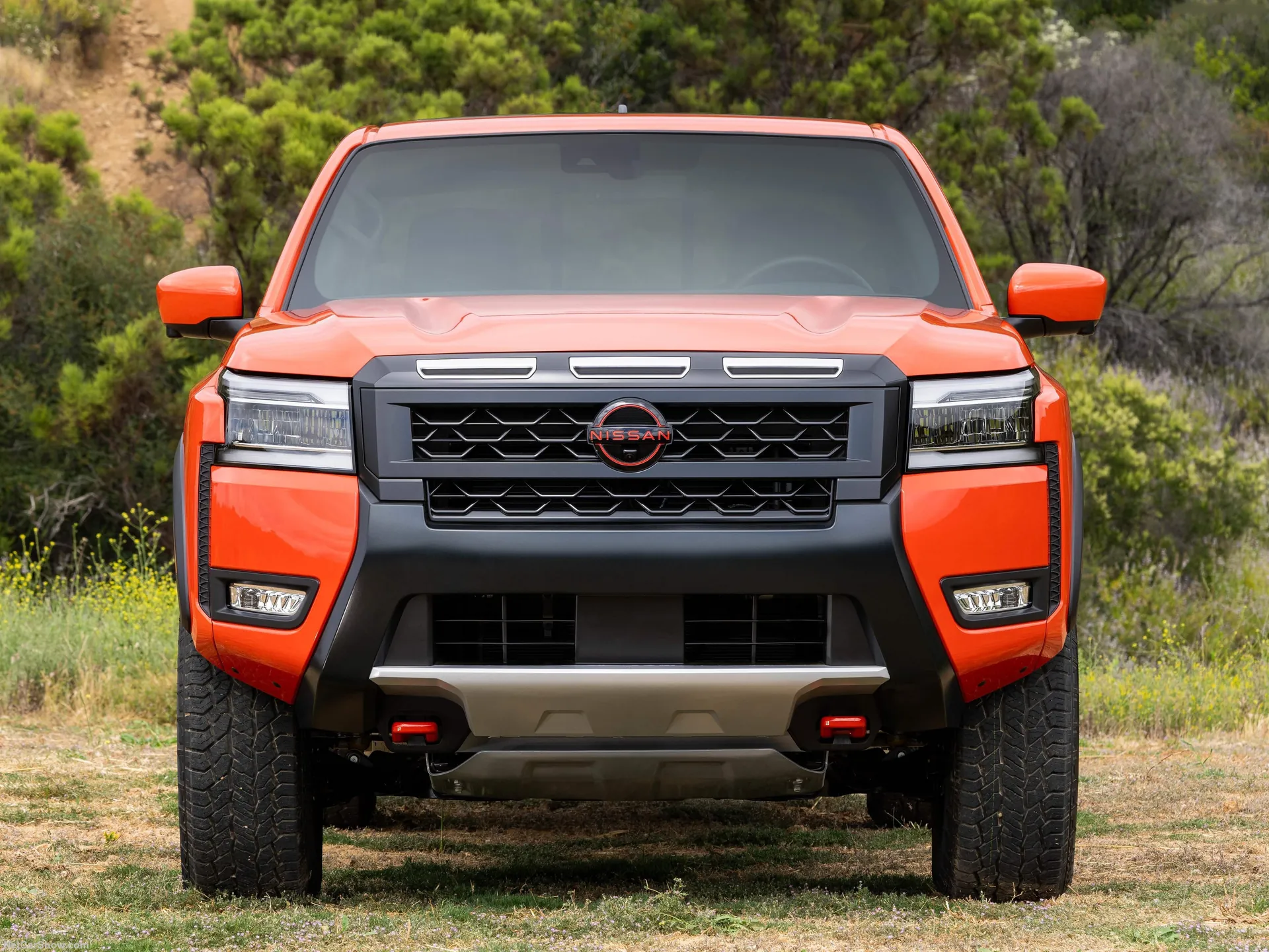 Nissan Frontier (2025) – zepředu