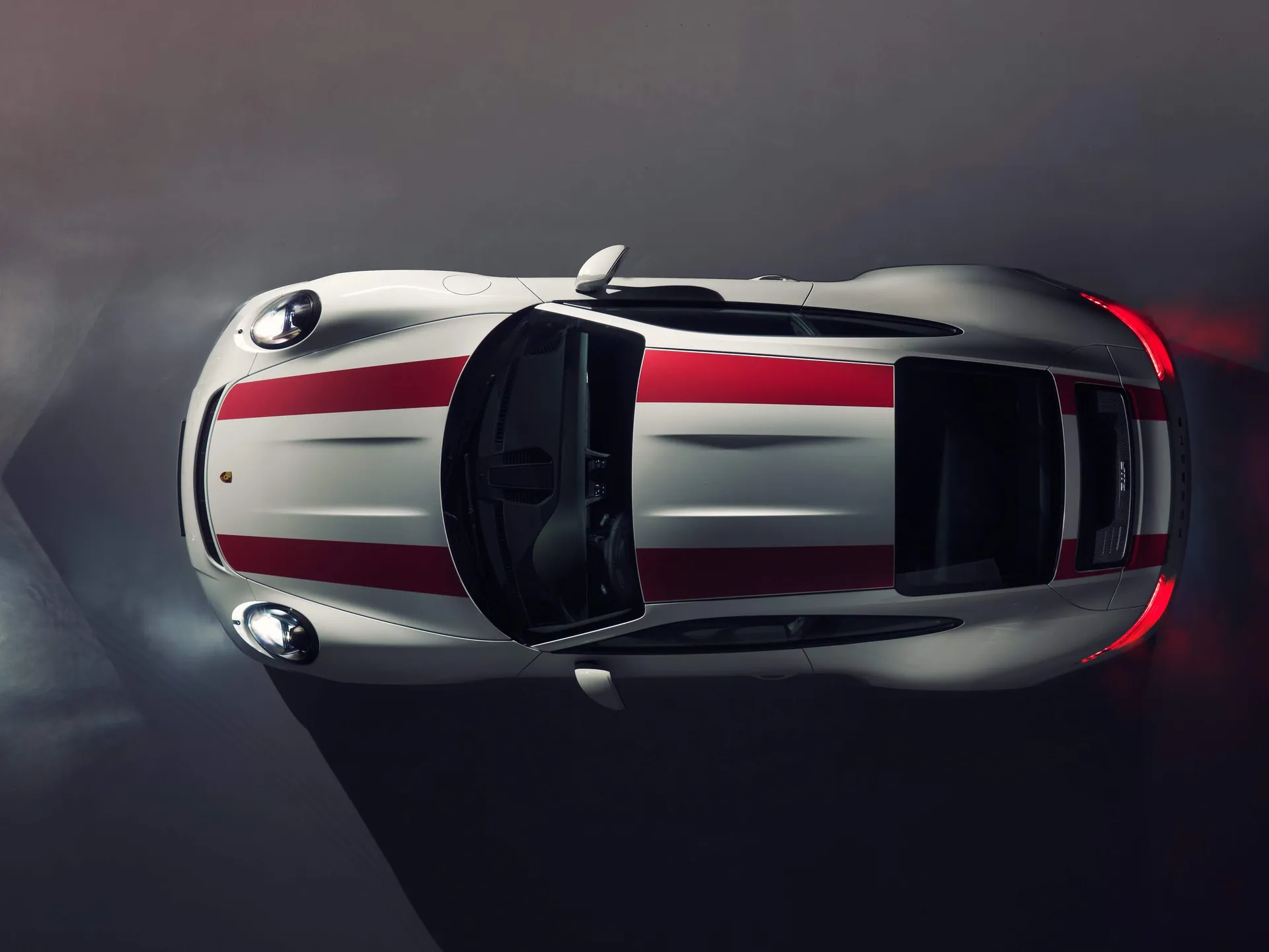 Porsche 911 R (2017) – pohled shora