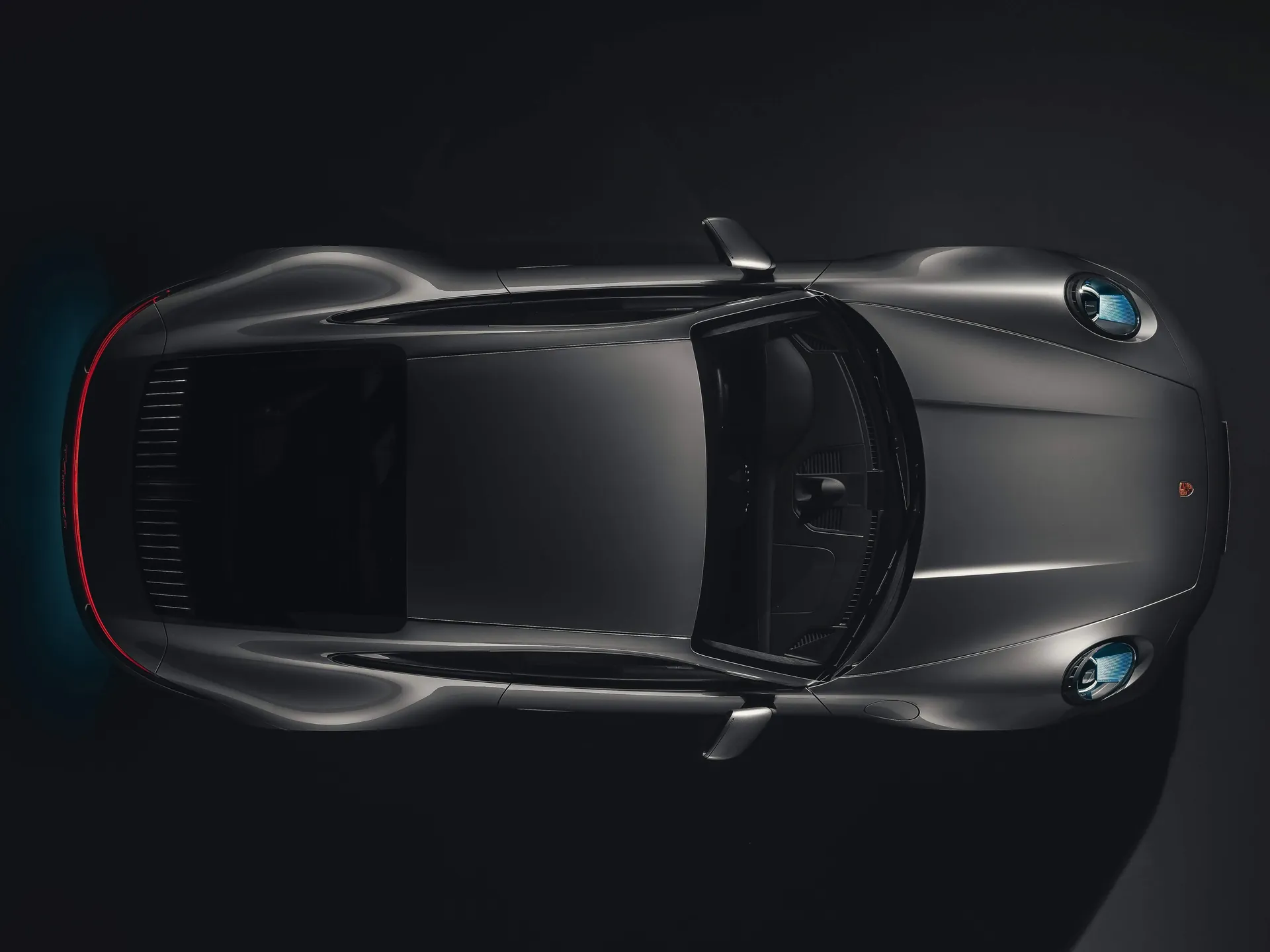 Porsche 911 Carrera 4S (2019) – pohled shora