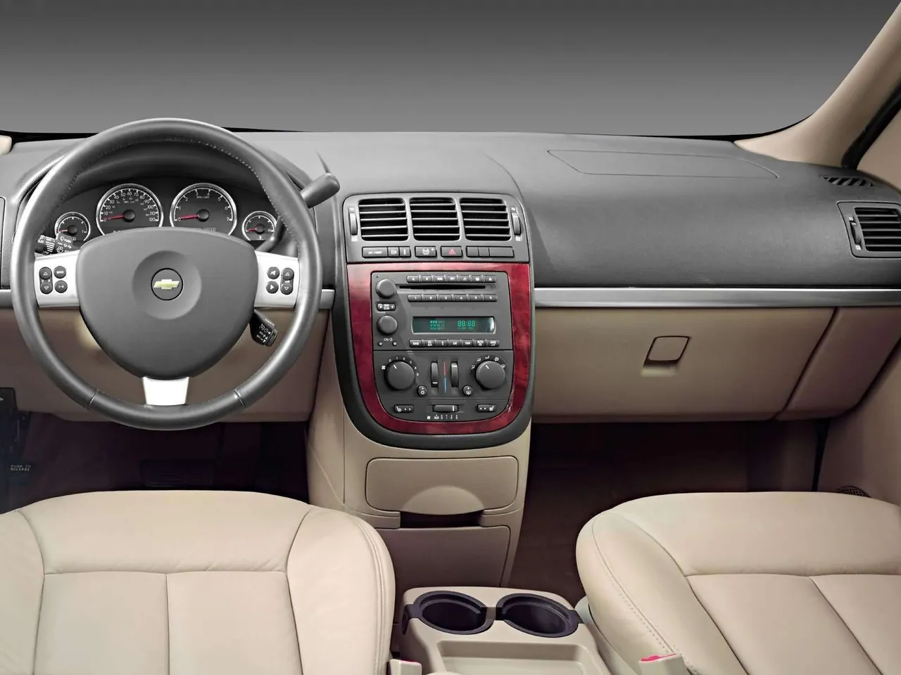 Chevrolet Uplander (2005) - Interior