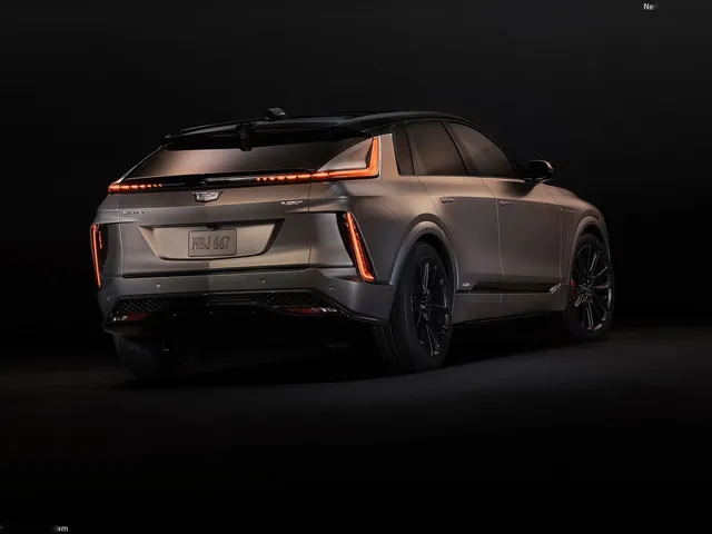 Cadillac Lyriq-V (2026)