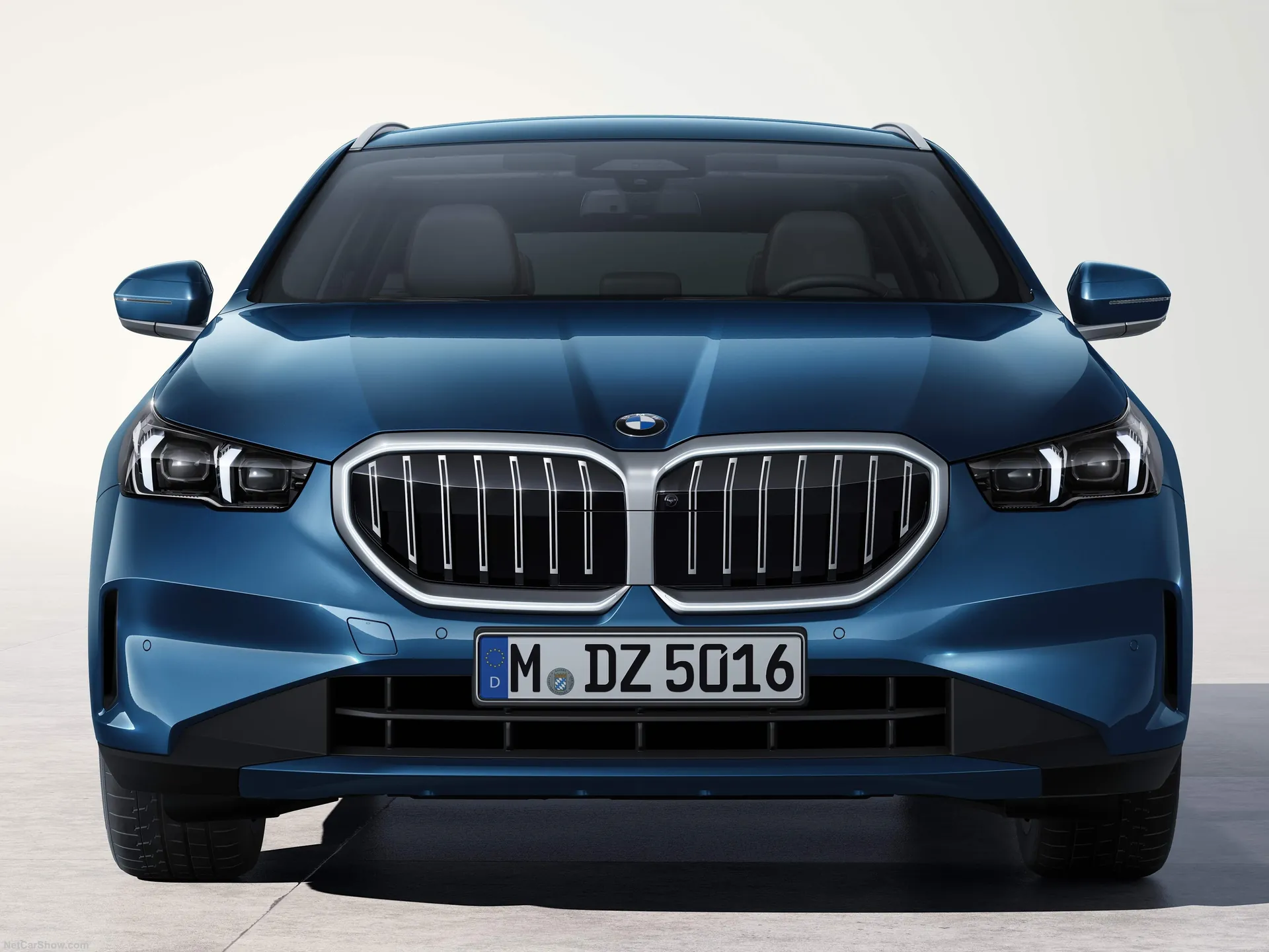 BMW 5-Series Touring (2025) – zepředu