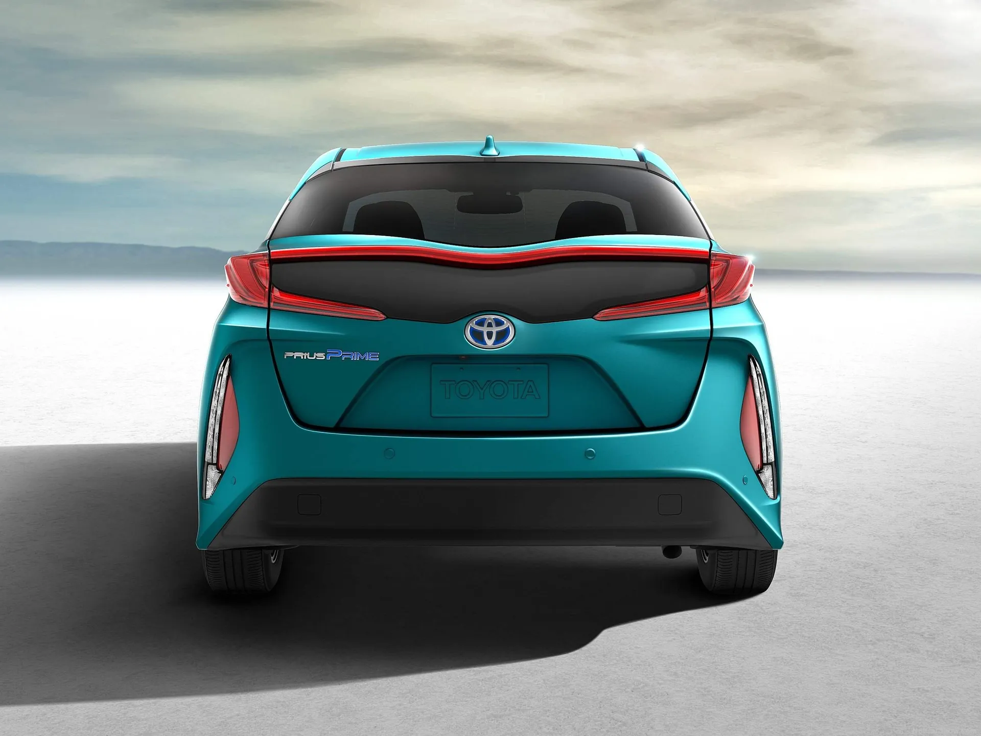 Toyota Prius Prime (2017) - Rear