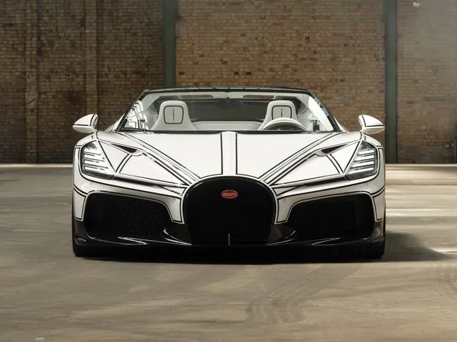 Bugatti W16 Mistral Blanc Eternel (2026)