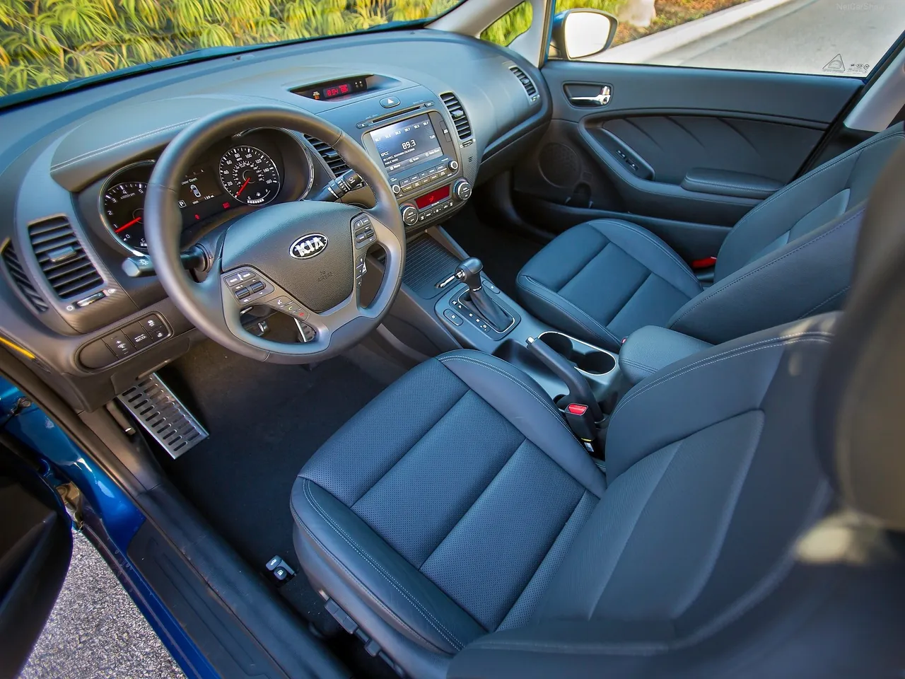 Kia Forte (2014) – interiér