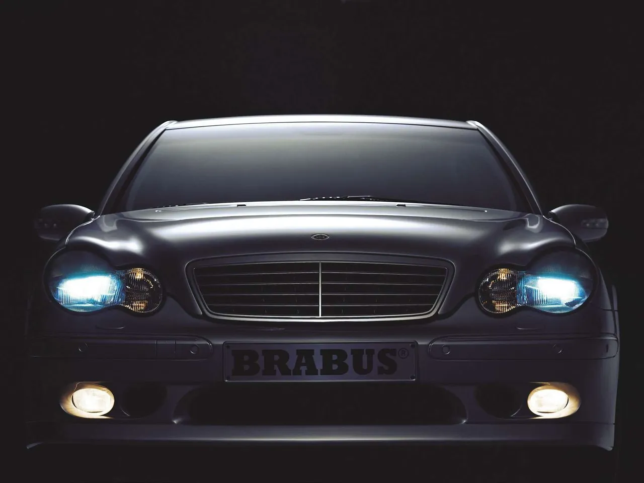Brabus Mercedes-Benz C-Class (2004) – zepředu