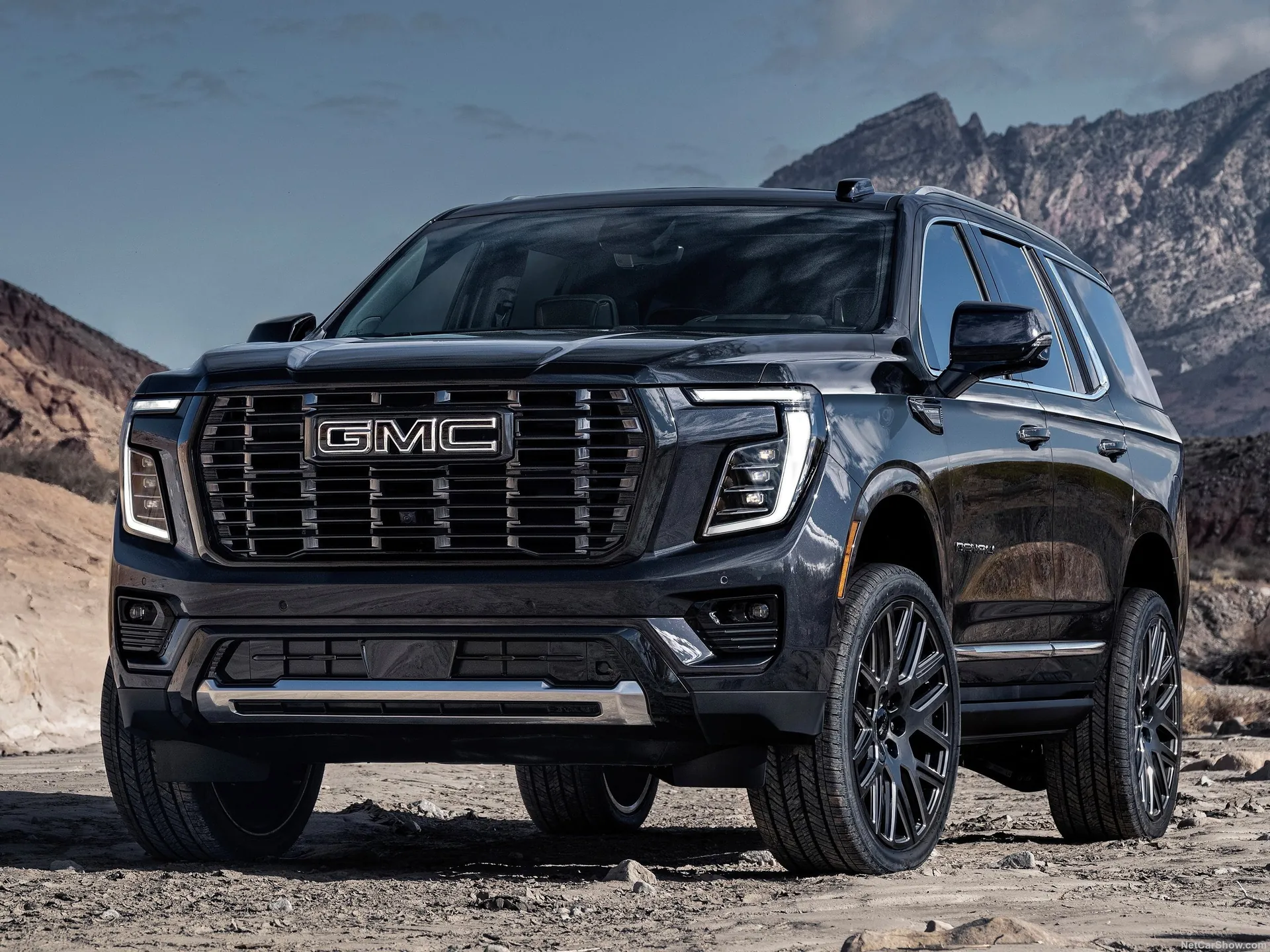 GMC Yukon Denali (2025)