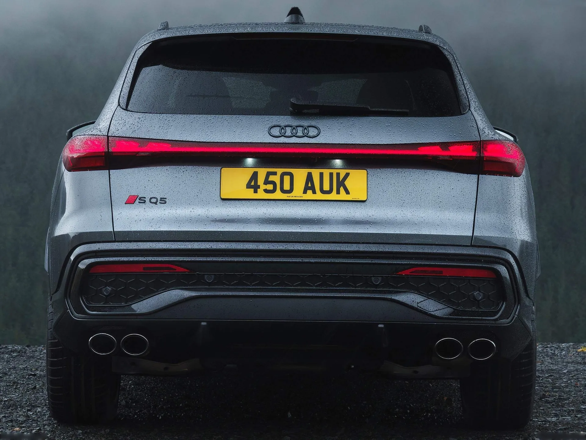 Audi SQ5 [UK] (2025) – zezadu