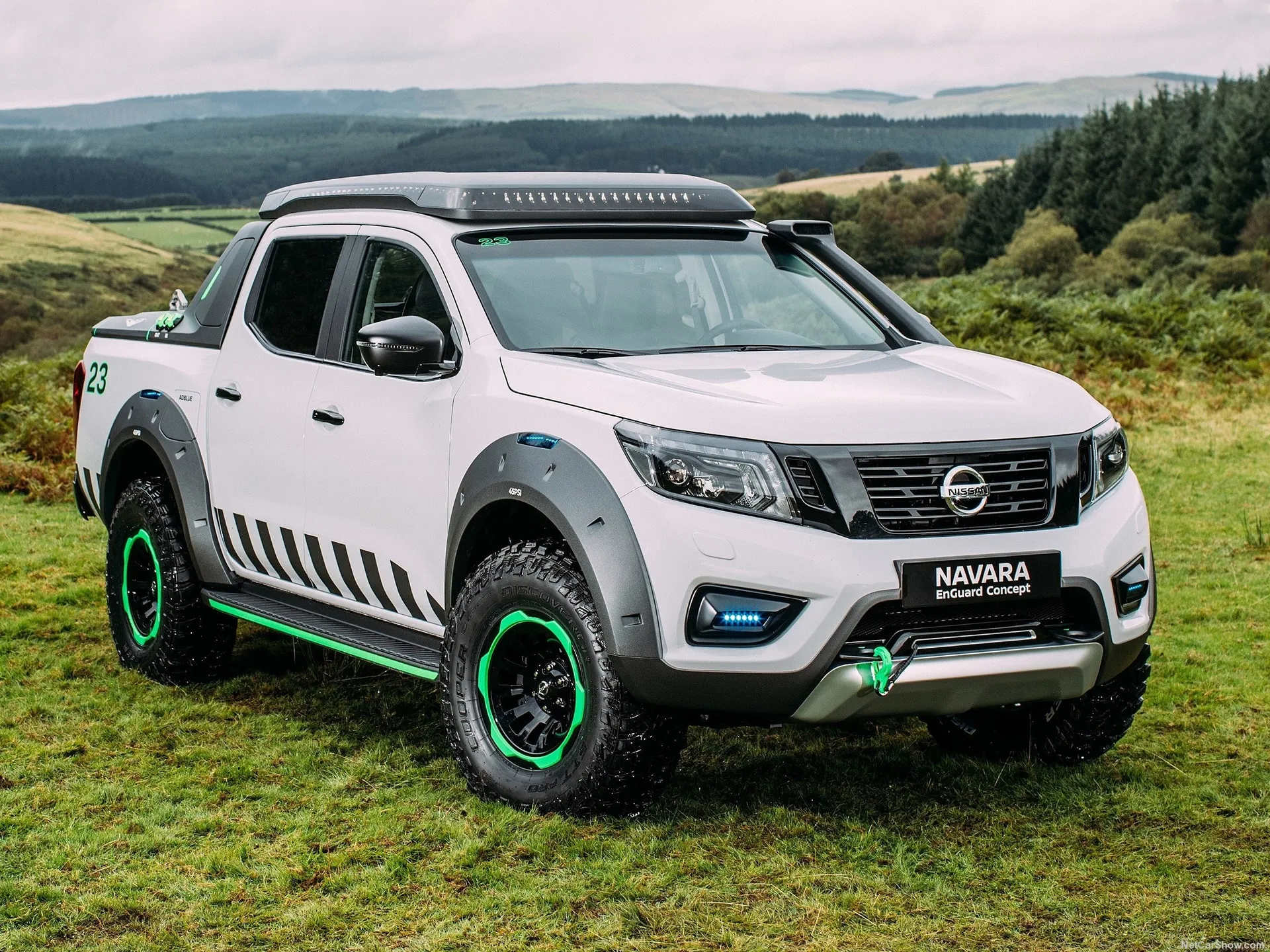 Nissan Navara EnGuard Concept (2016)