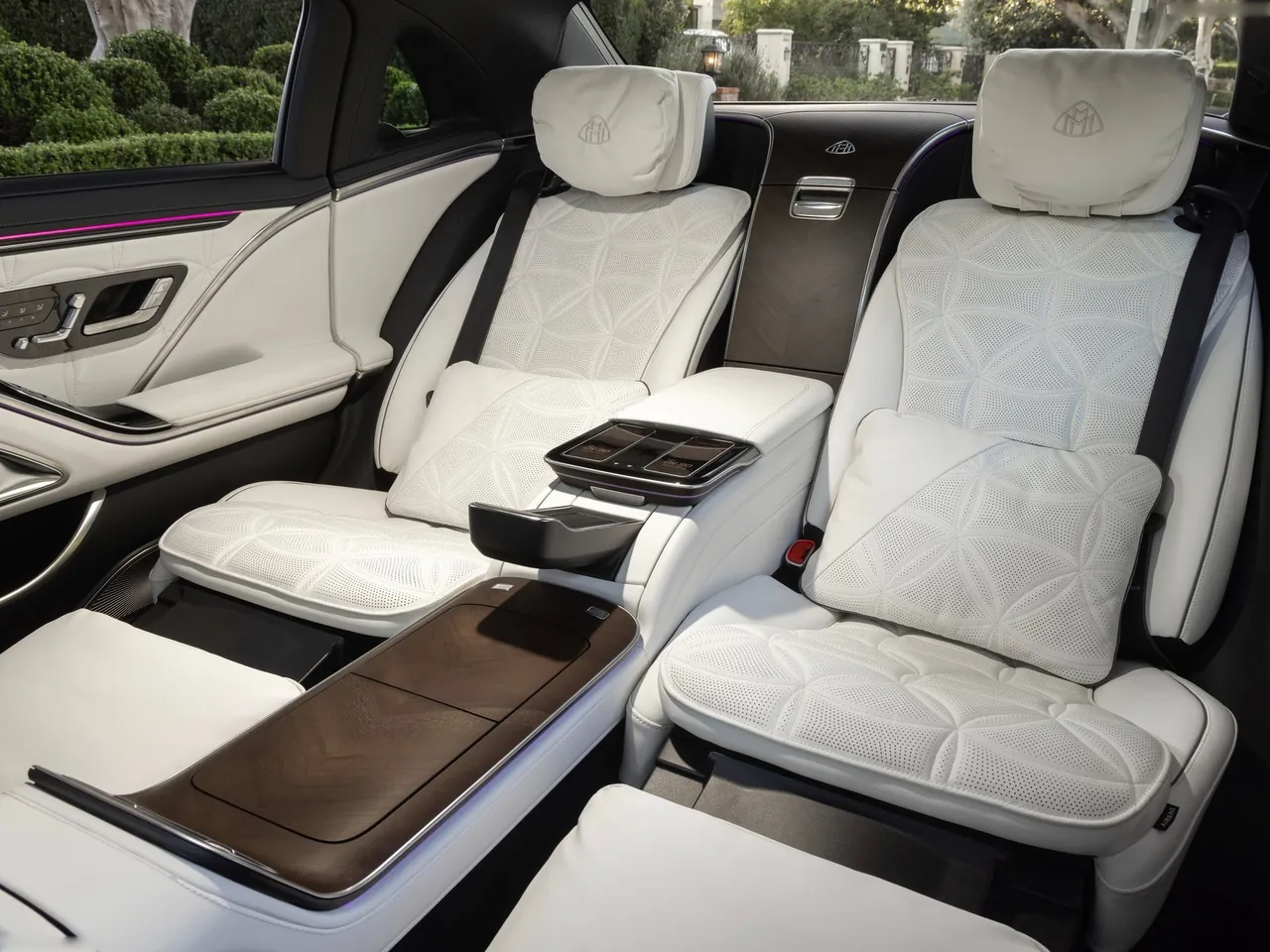 Mercedes-Benz S680 Maybach [US] (2027)