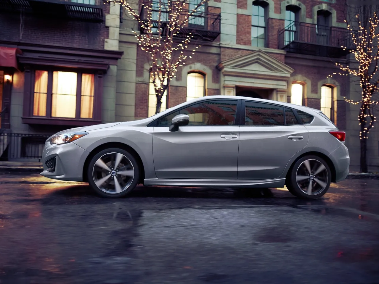 Subaru Impreza (2017) – boční profil