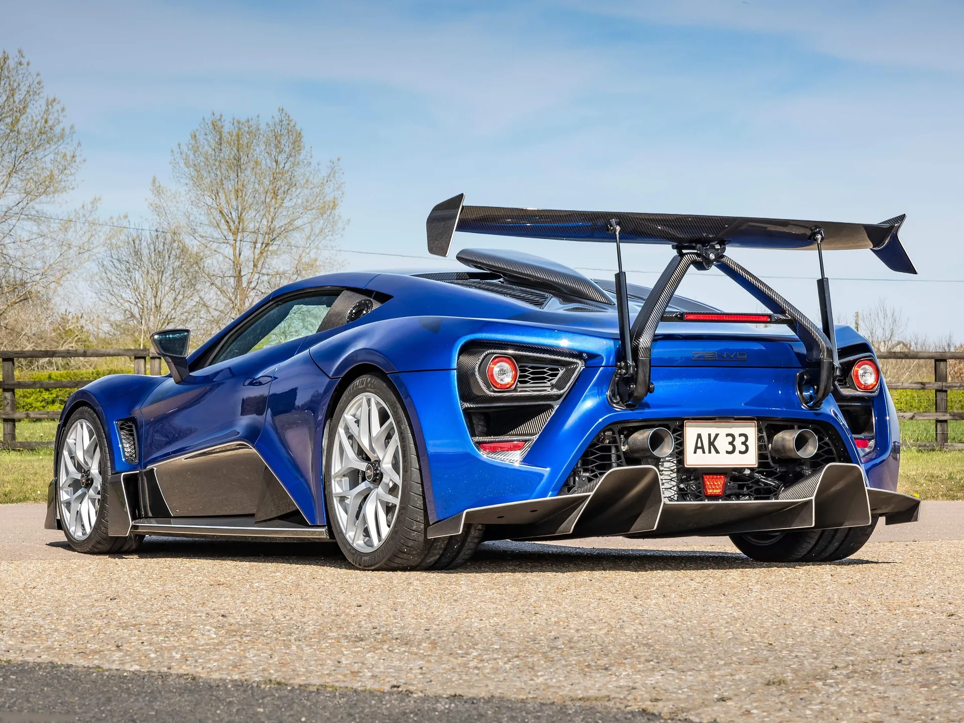 Zenvo TSR-S (2020) – zadní tříčtvrteční pohled