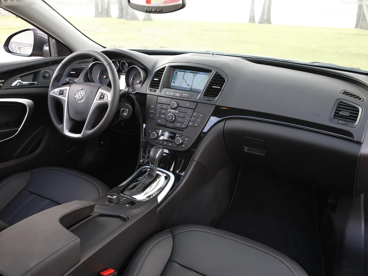 Buick Regal (2011) – interiér