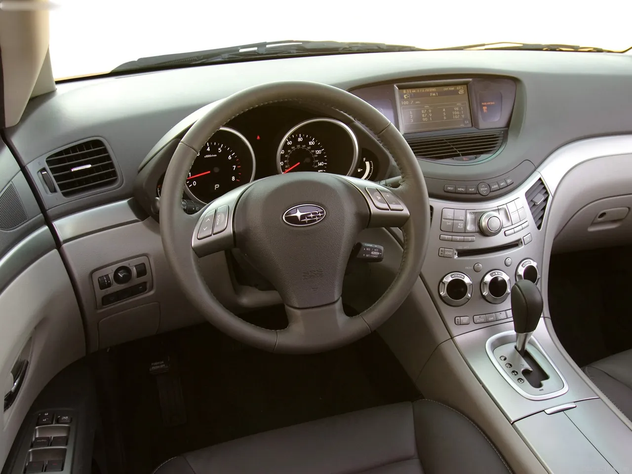 Subaru Tribeca (2008) – interiér