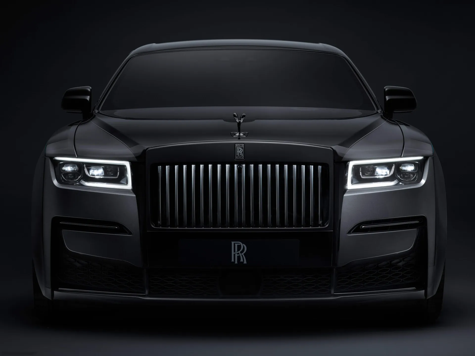 Rolls-Royce Ghost Black Badge (2022) – zepředu