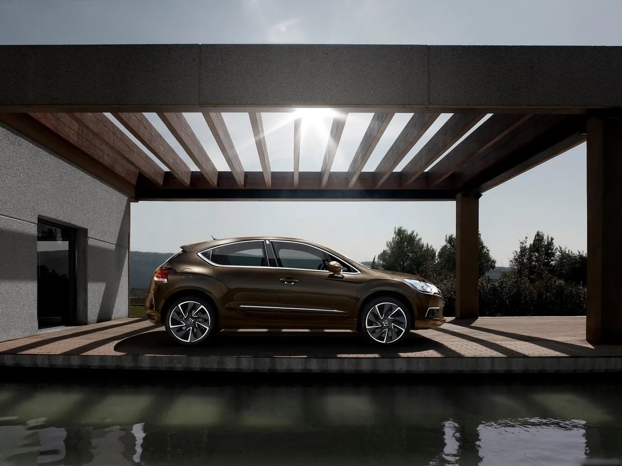 Citroen DS4 (2012) – boční profil