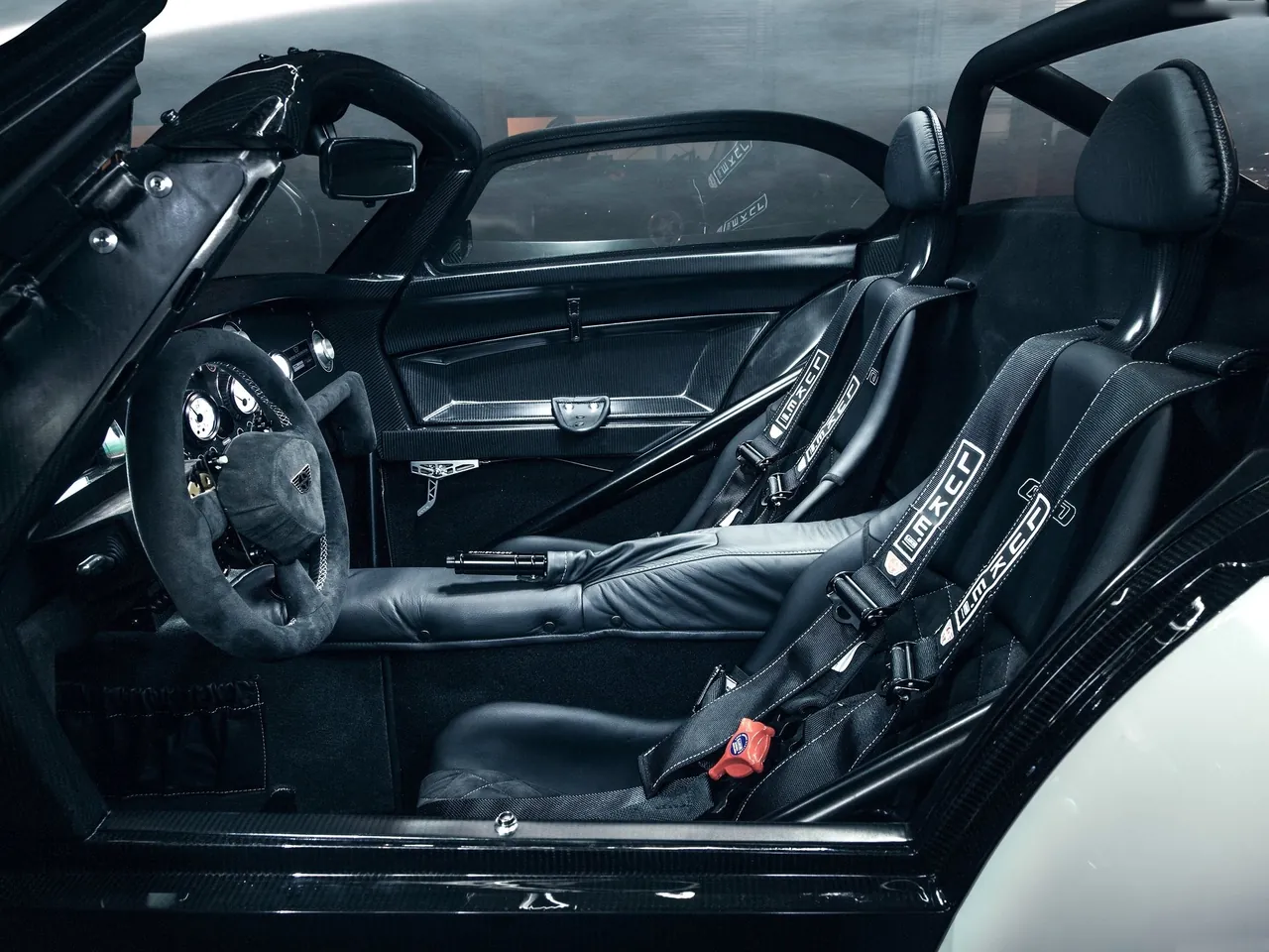 Donkervoort D8 GTO Bilster Berg Edition (2015) – interiér