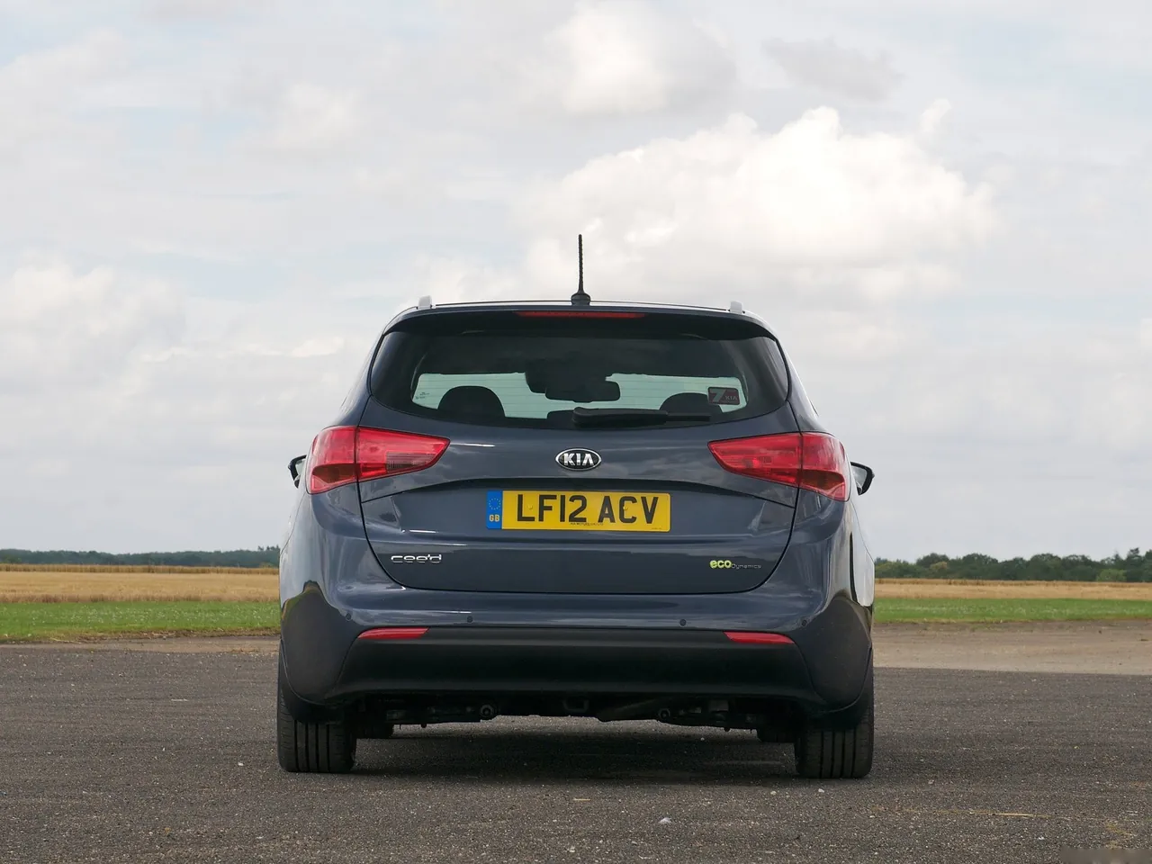 Kia Ceed SW (2013) – zezadu