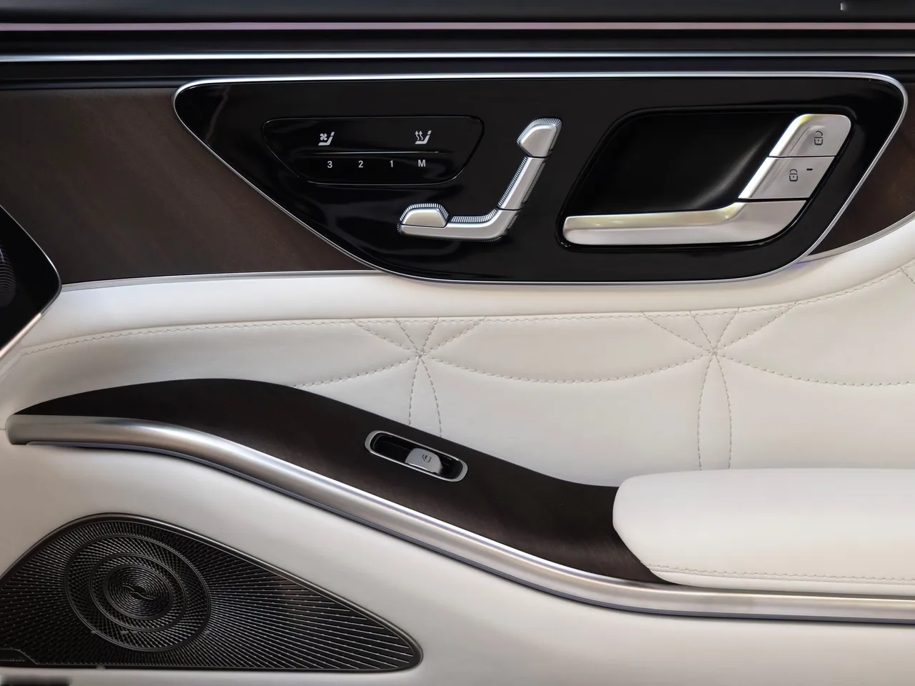 Mercedes-Benz S680 Maybach [US] (2027)