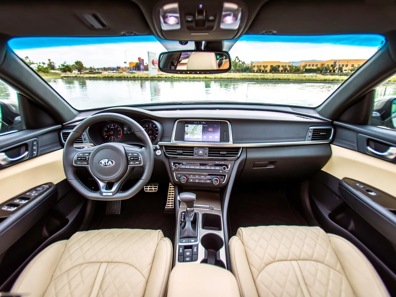 Kia Optima (2016) – interiér