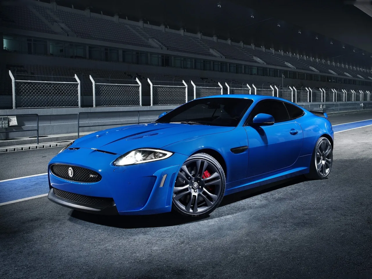 Jaguar XKR-S (2012)