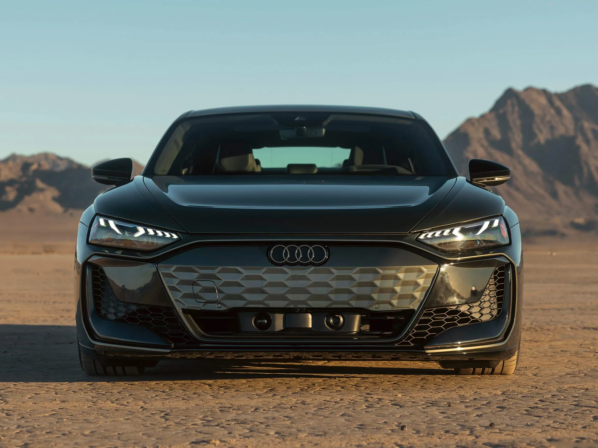 Audi RS e-tron GT performance [US] (2025) – zepředu