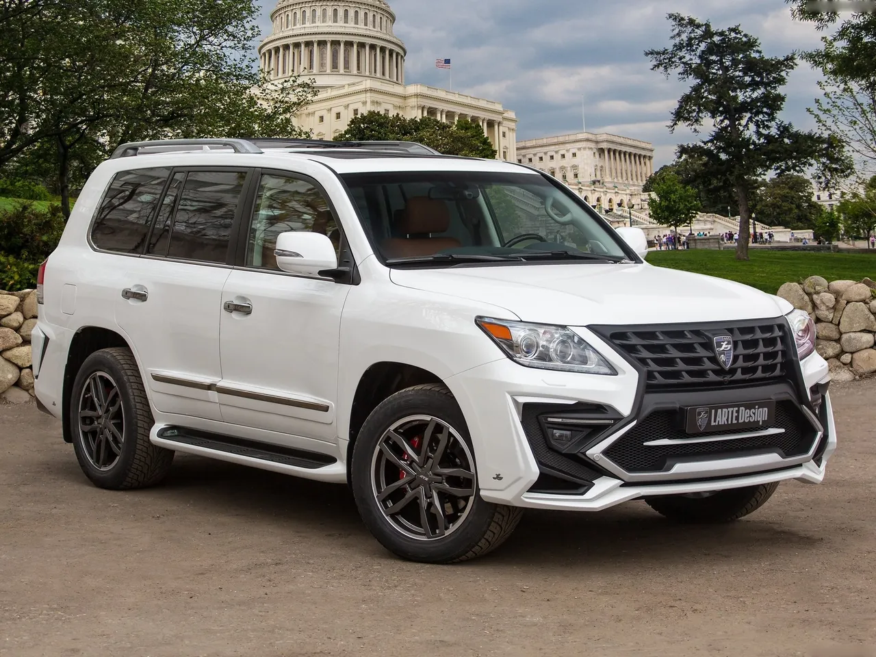 Larte Lexus LX570 Alligator (2015)