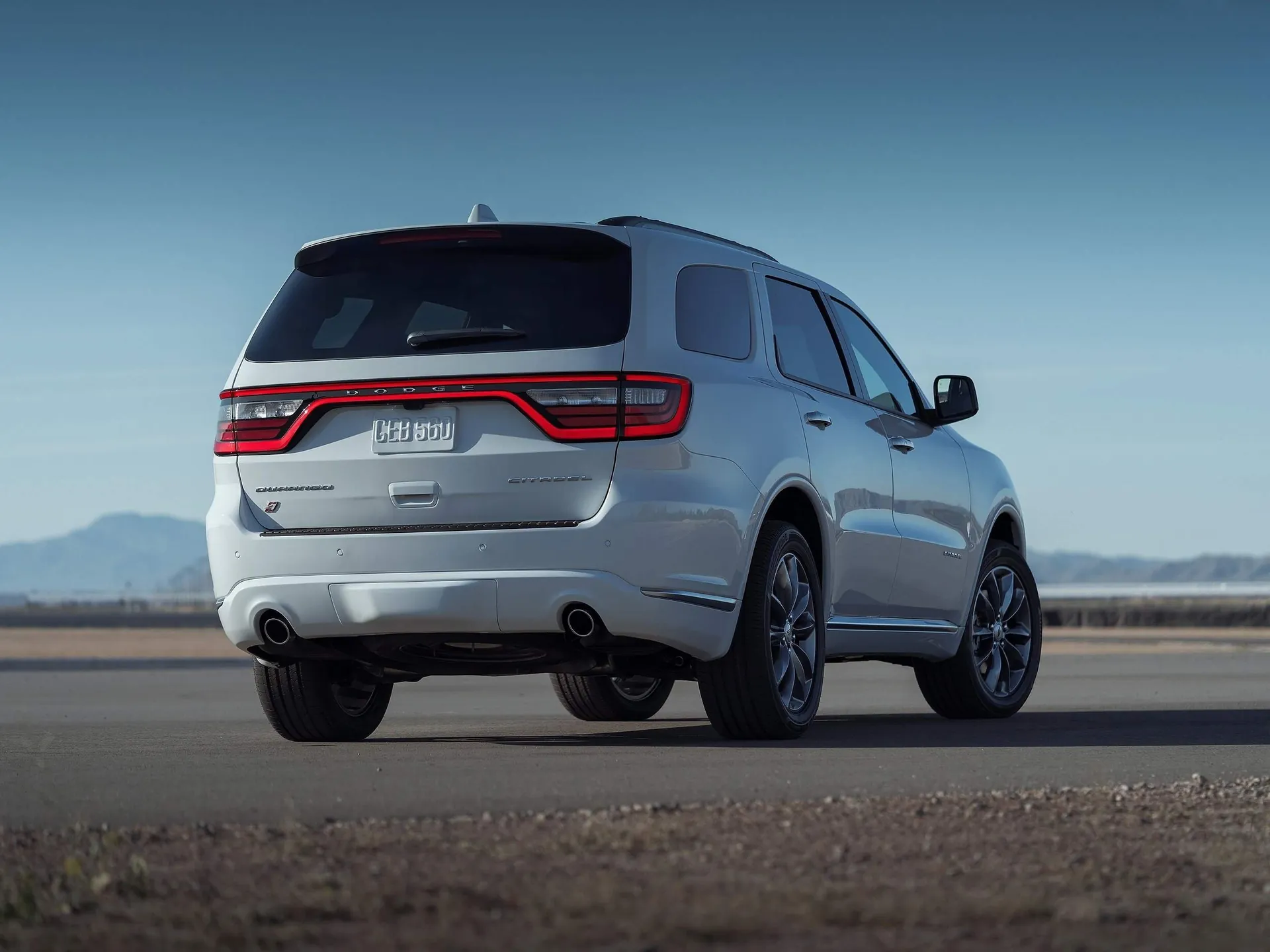Dodge Durango (2021) – zadní tříčtvrteční pohled